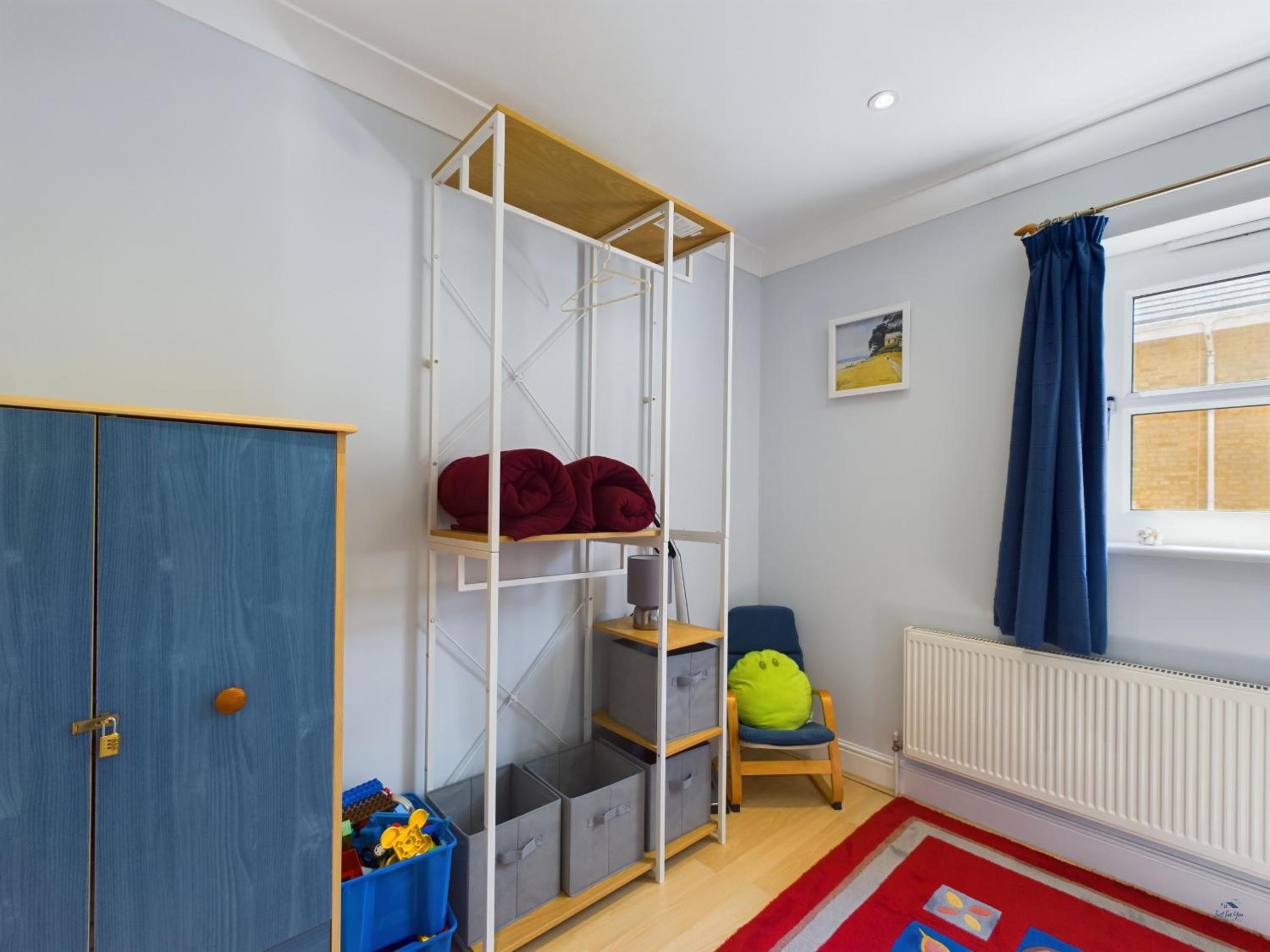 Three-Bedroom House photo 2