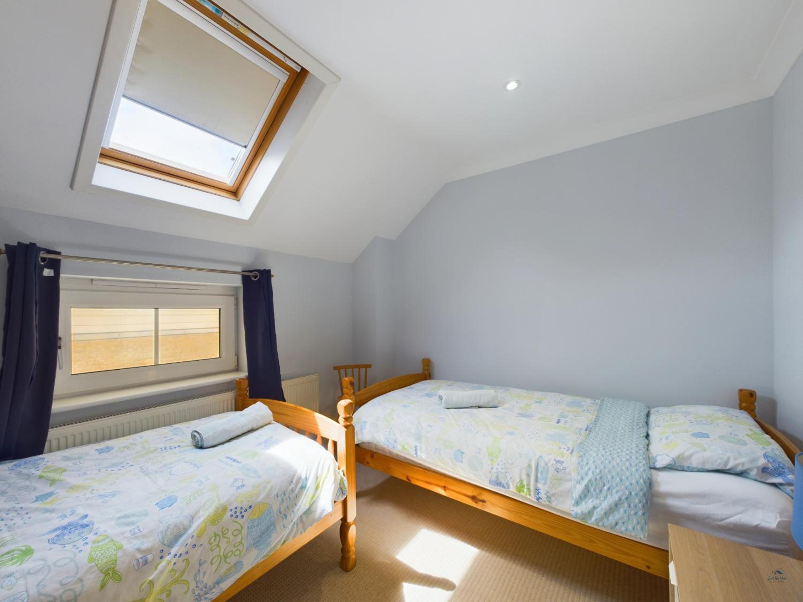 Three-Bedroom House photo 3