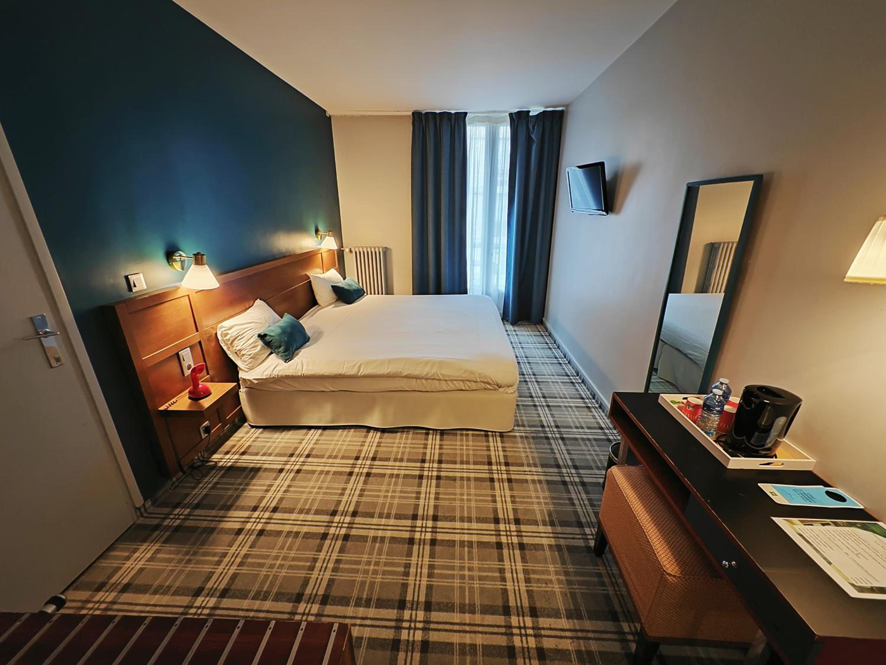 Classic Room with Balcony photo 3