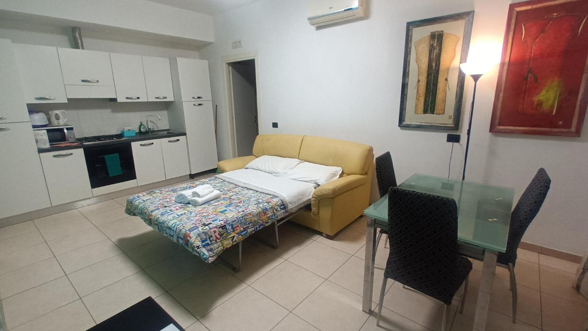 One-Bedroom Apartment