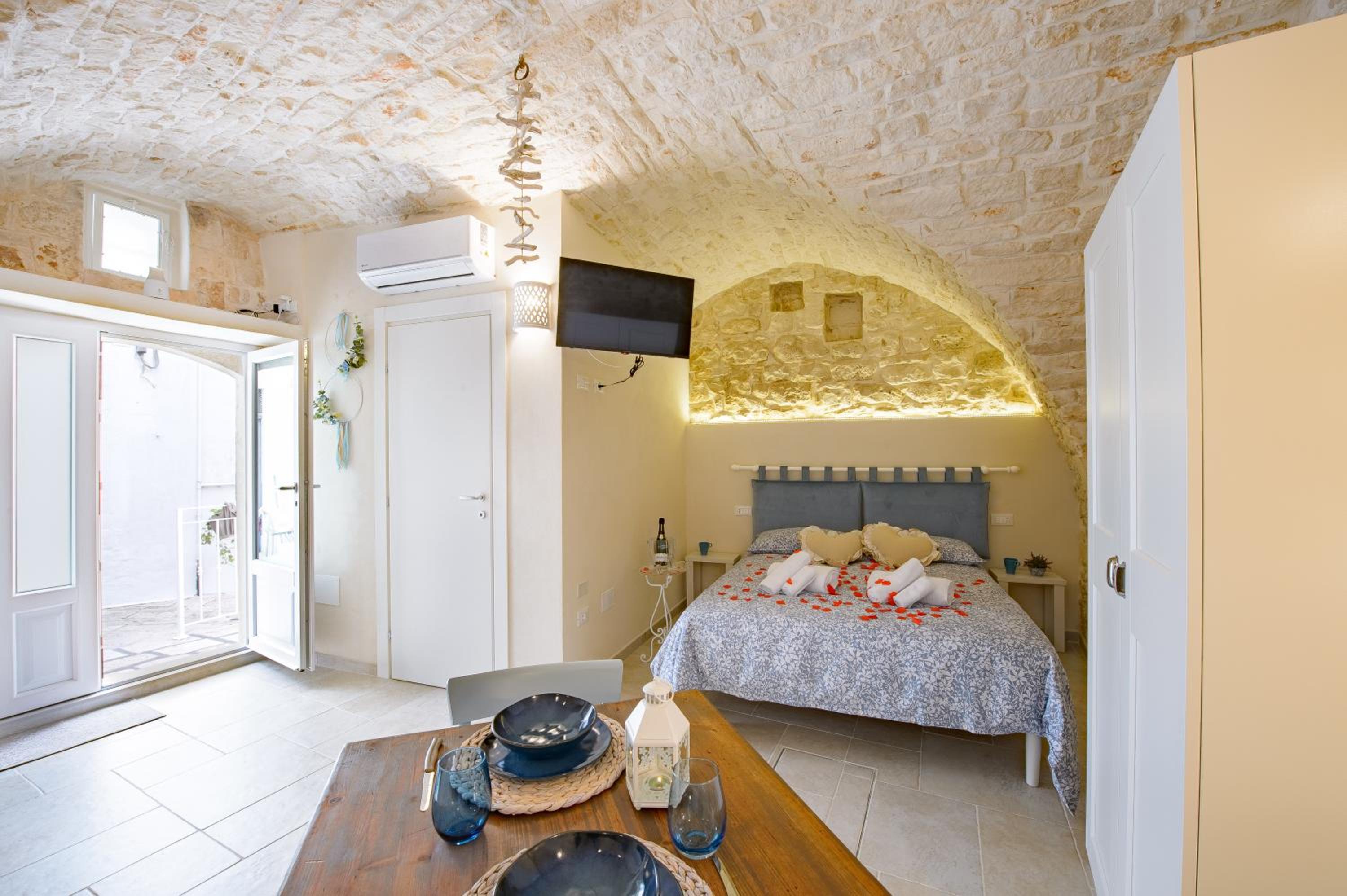 One-Bedroom House