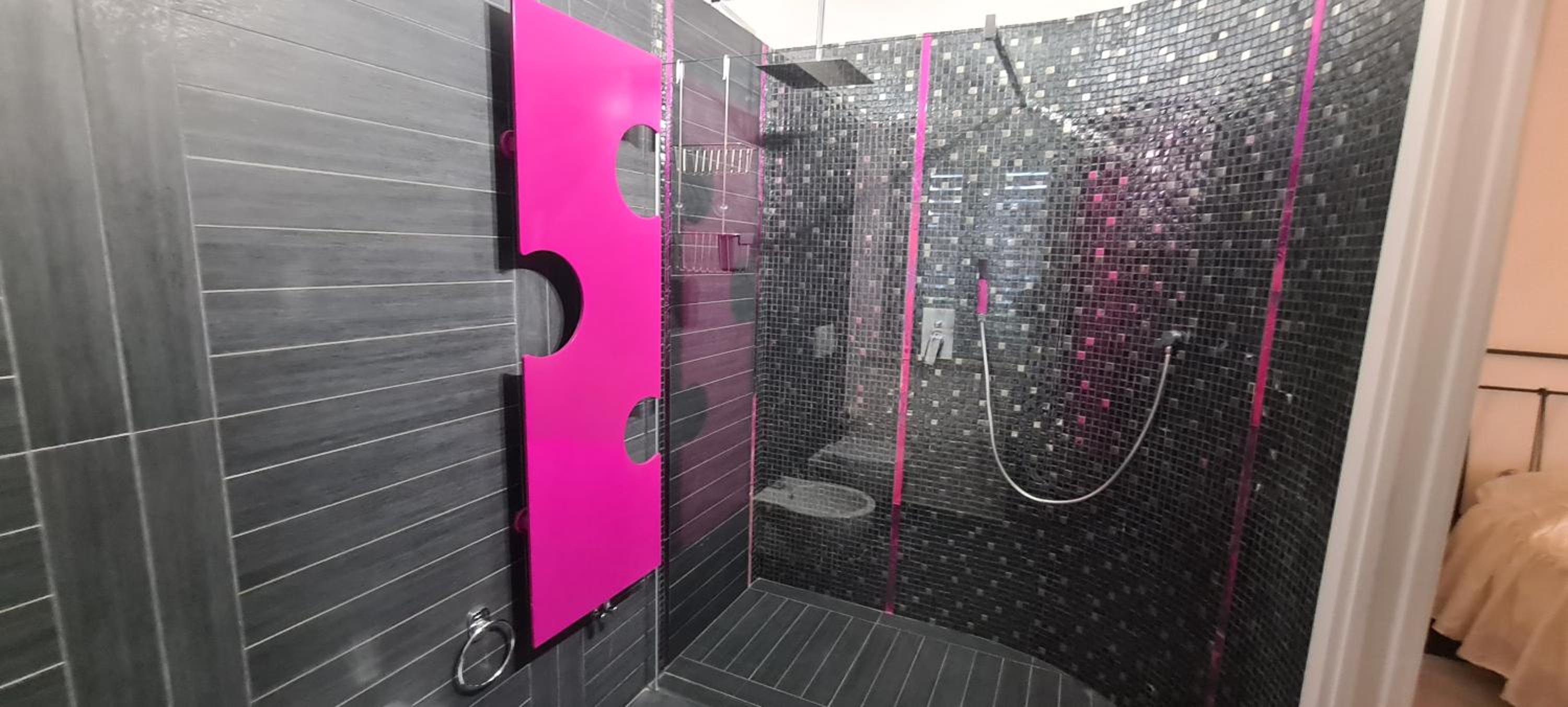 Three-Bedroom Apartment - Photo 6