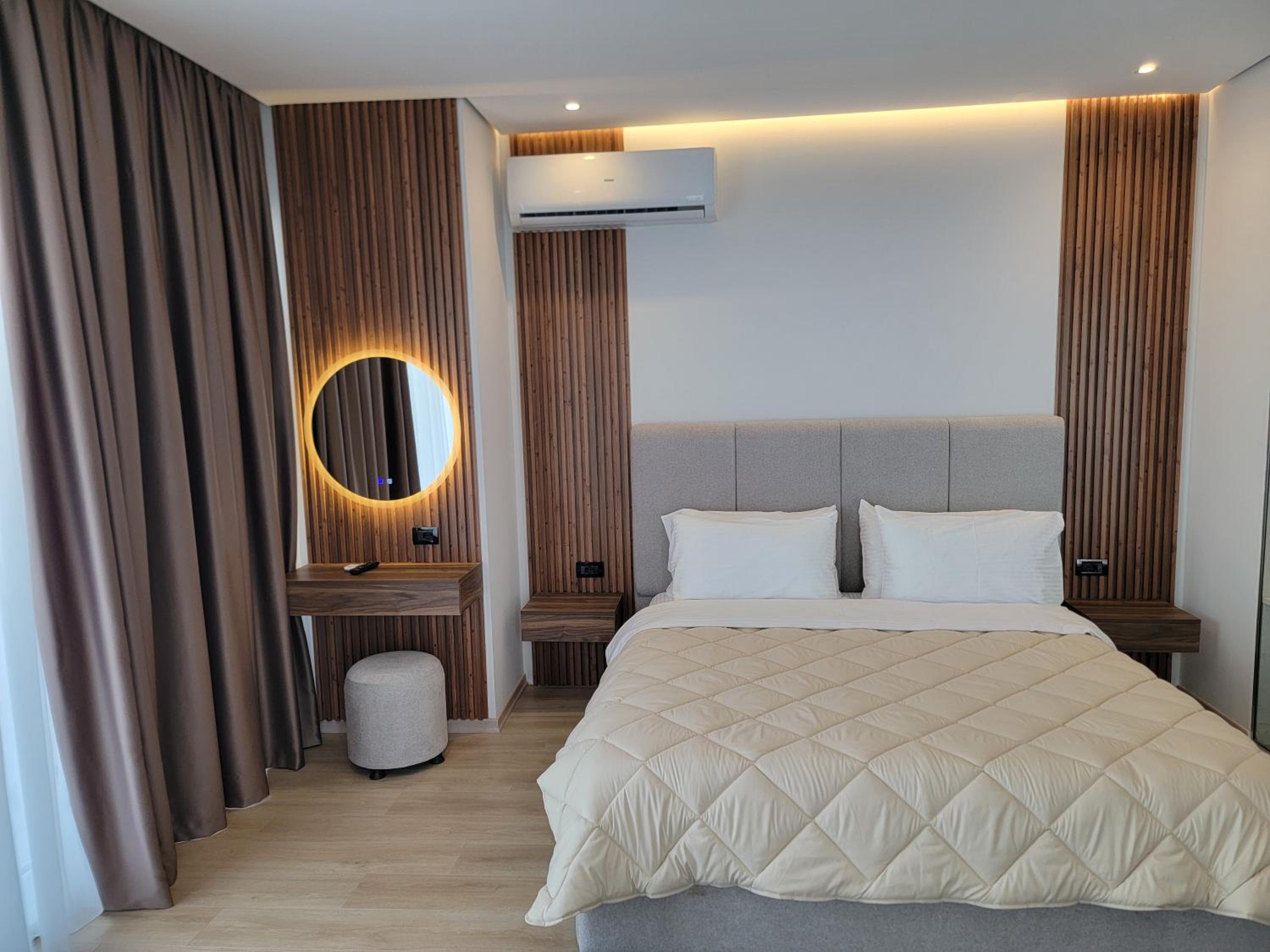 King Suite photo 2