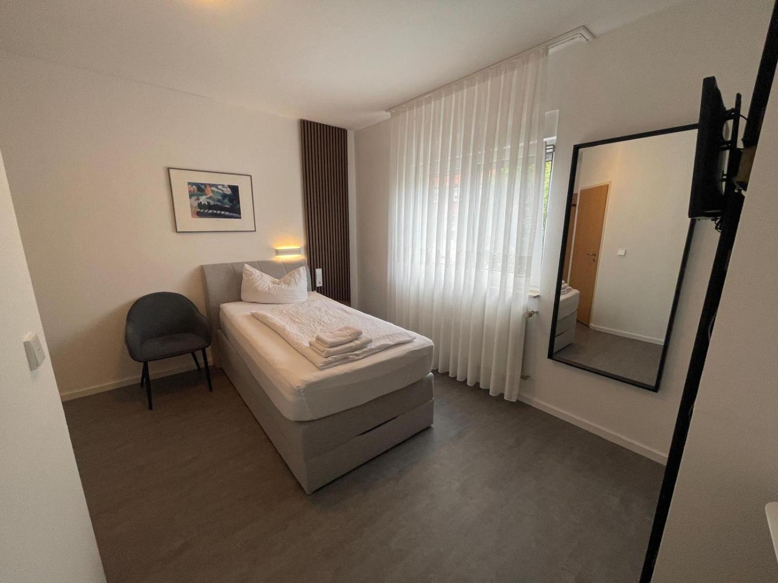 Single Room photo 2