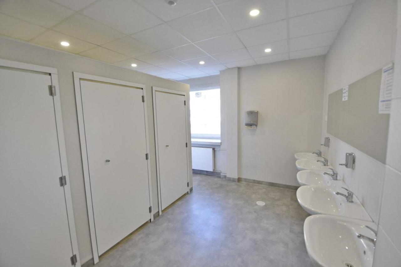 Twin Room with Shared Bathroom photo 3