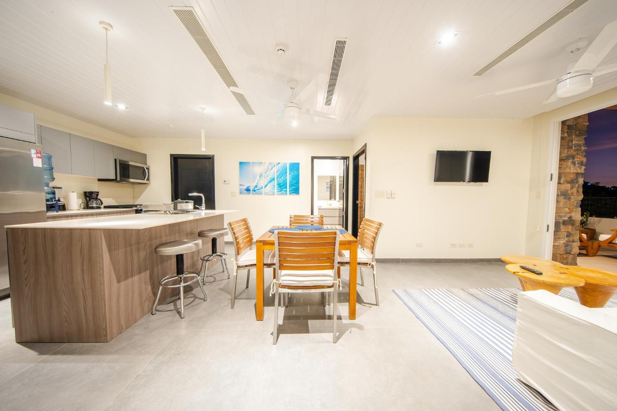 Two-Bedroom Apartment with Private Pool photo 2
