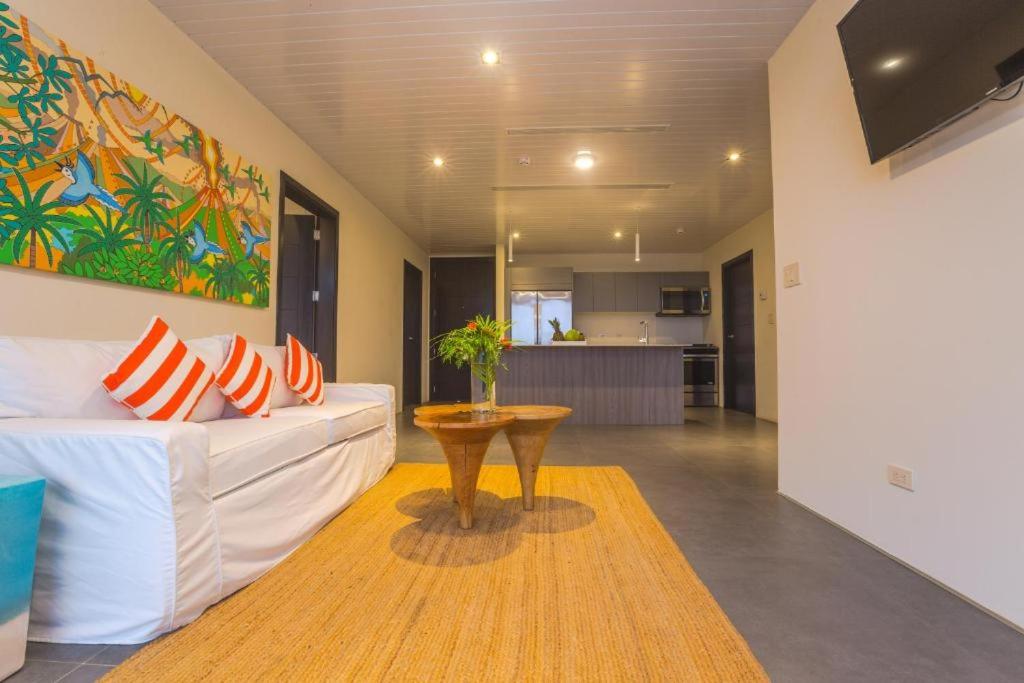 Two-Bedroom Apartment with Private Pool photo 2