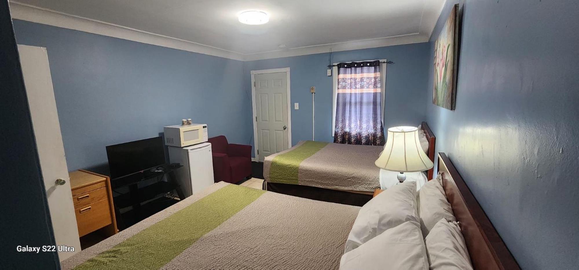 Double Room with Two Double Beds - Non-Smoking photo 1