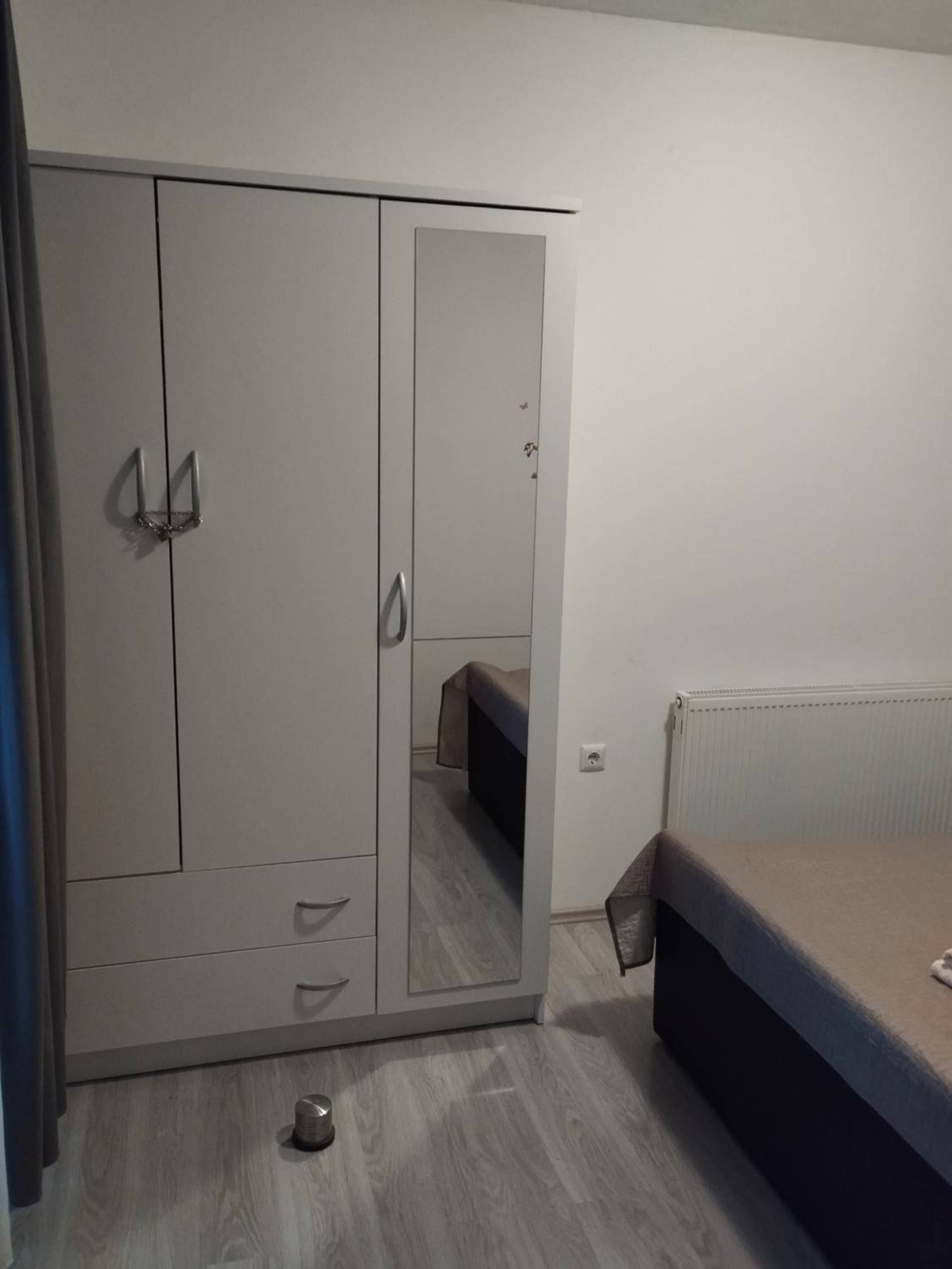 One-Bedroom Apartment - Photo 11