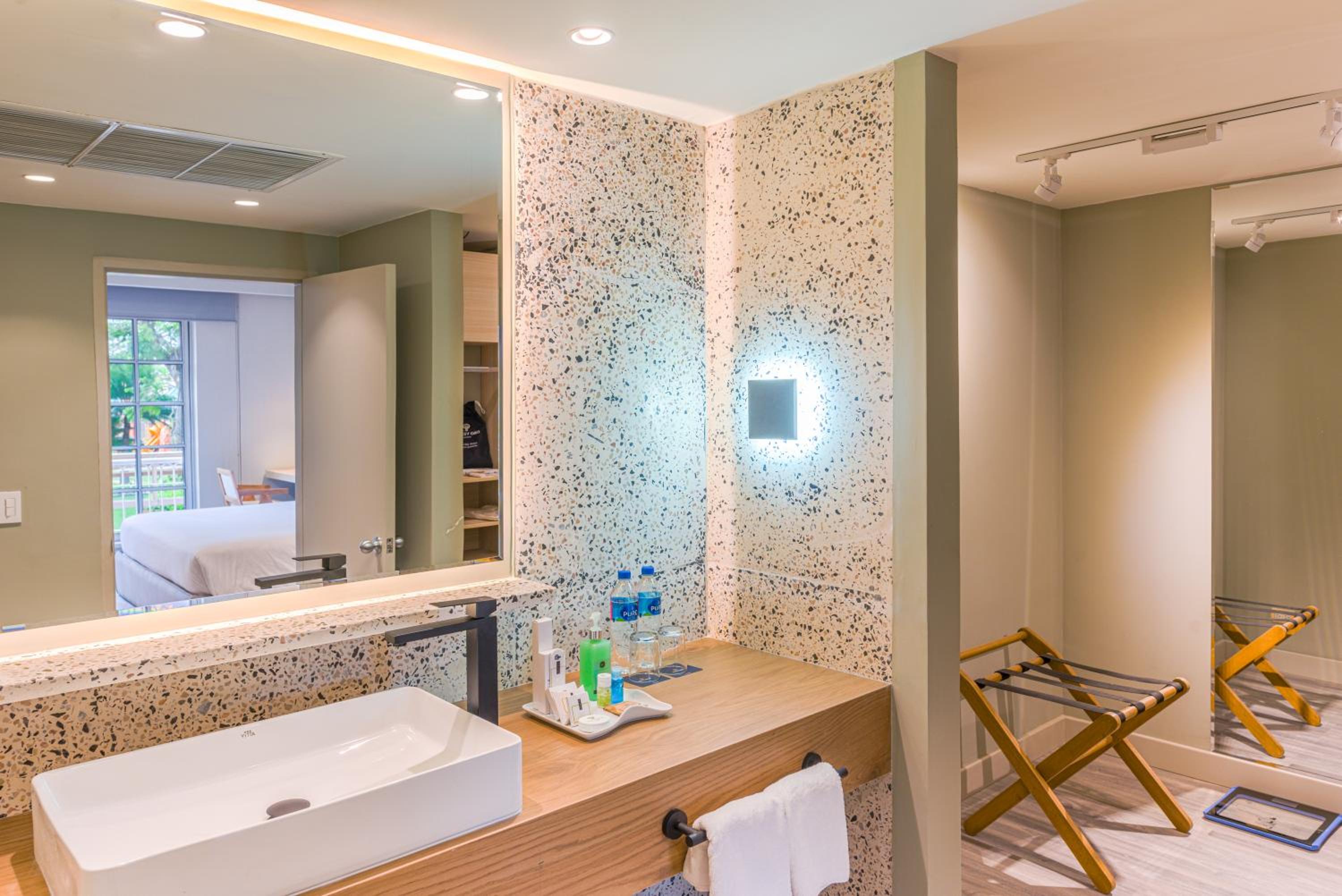 Executive Suite photo 3