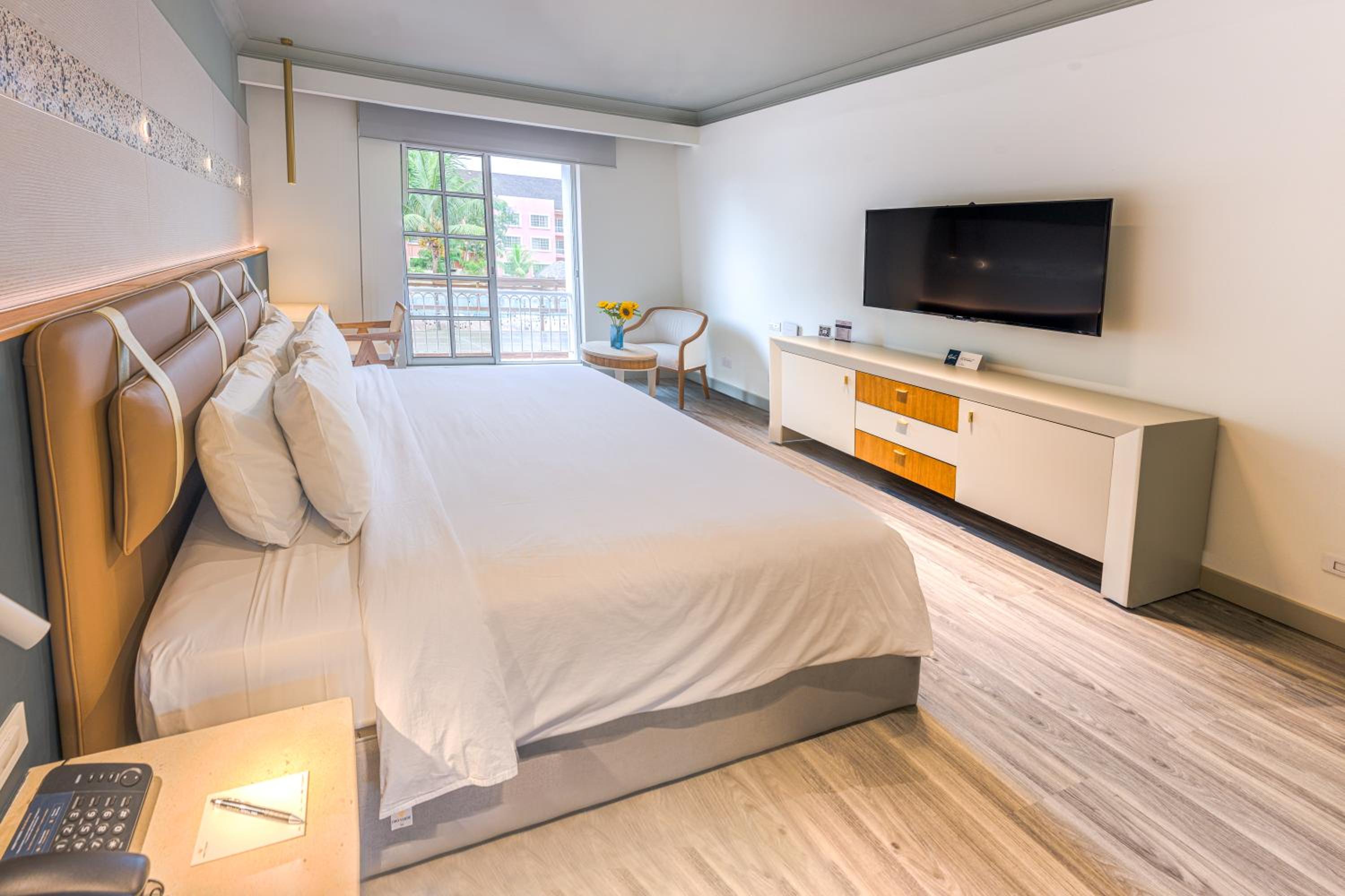 Executive Suite