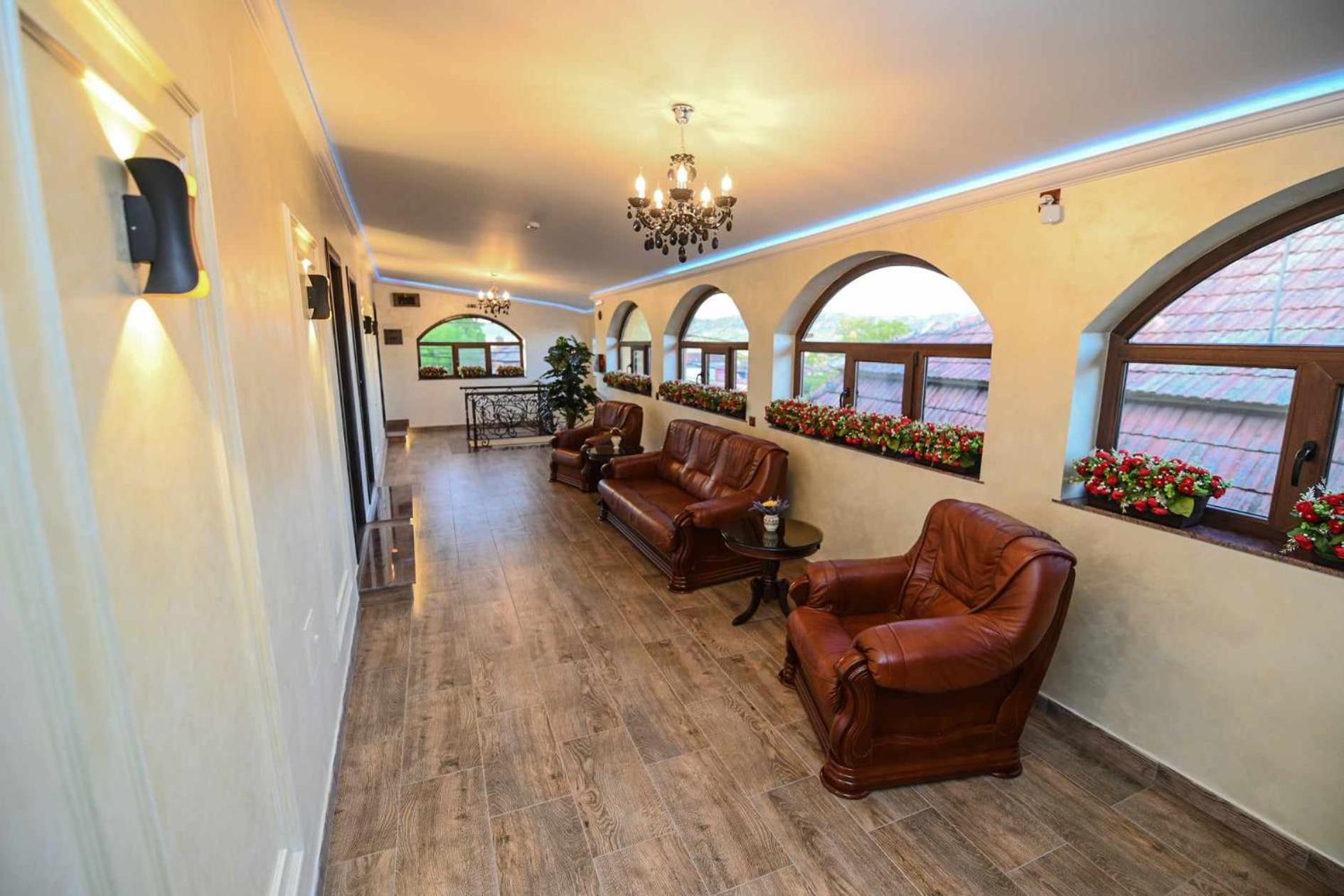 Standard King Room photo 3