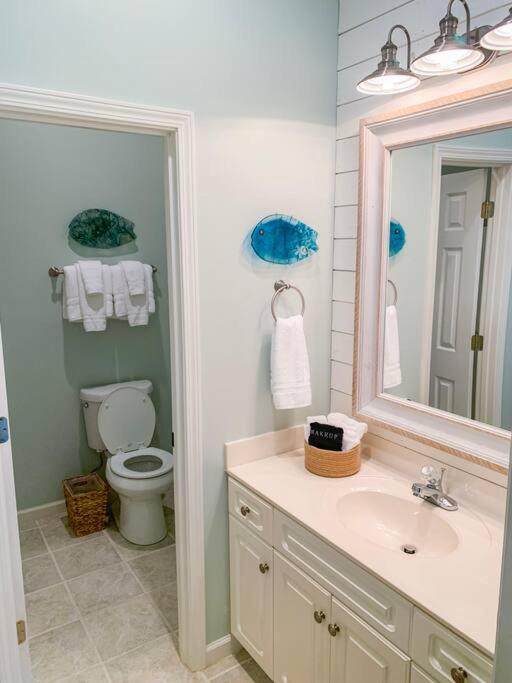 Three-Bedroom House photo 3