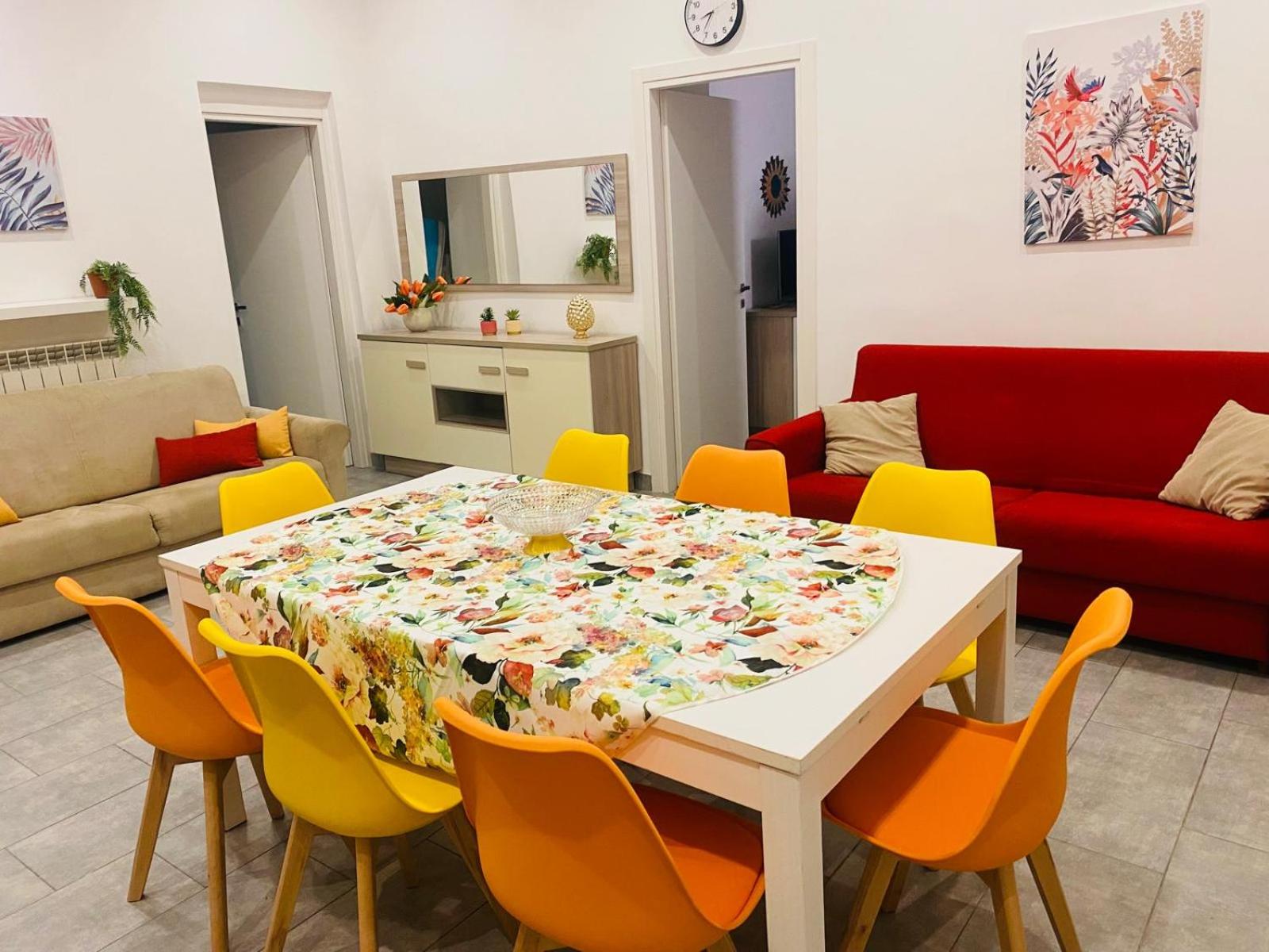Apartment photo 2