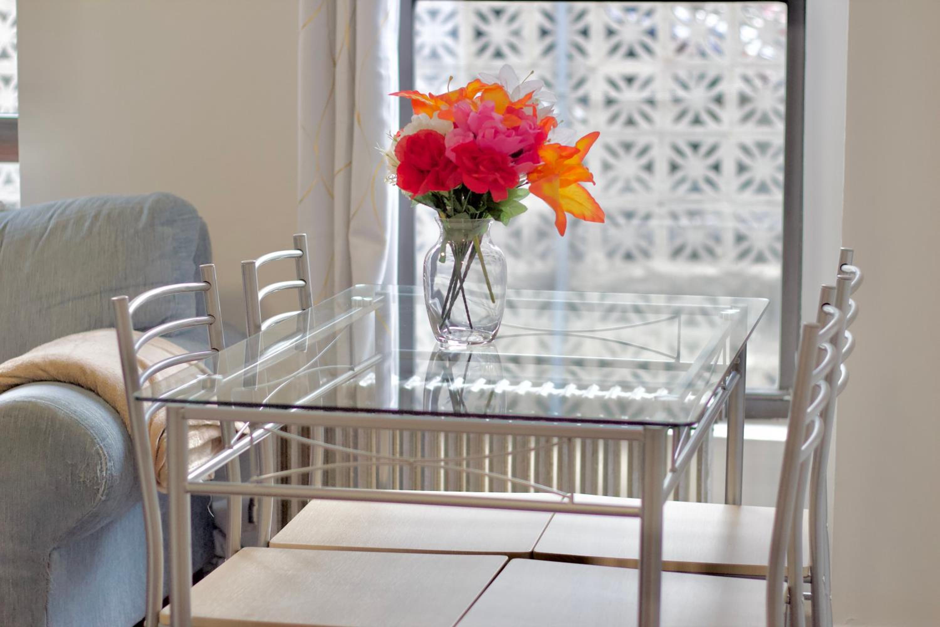 Two-Bedroom Apartment With Garden View photo 2