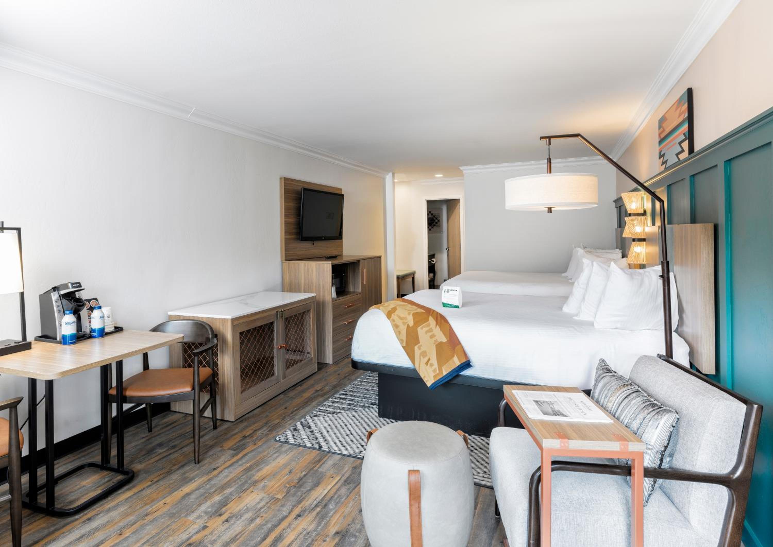 Queen Room With Two Queen Beds - Pet Friendly/Non-Smoking - Photo 1