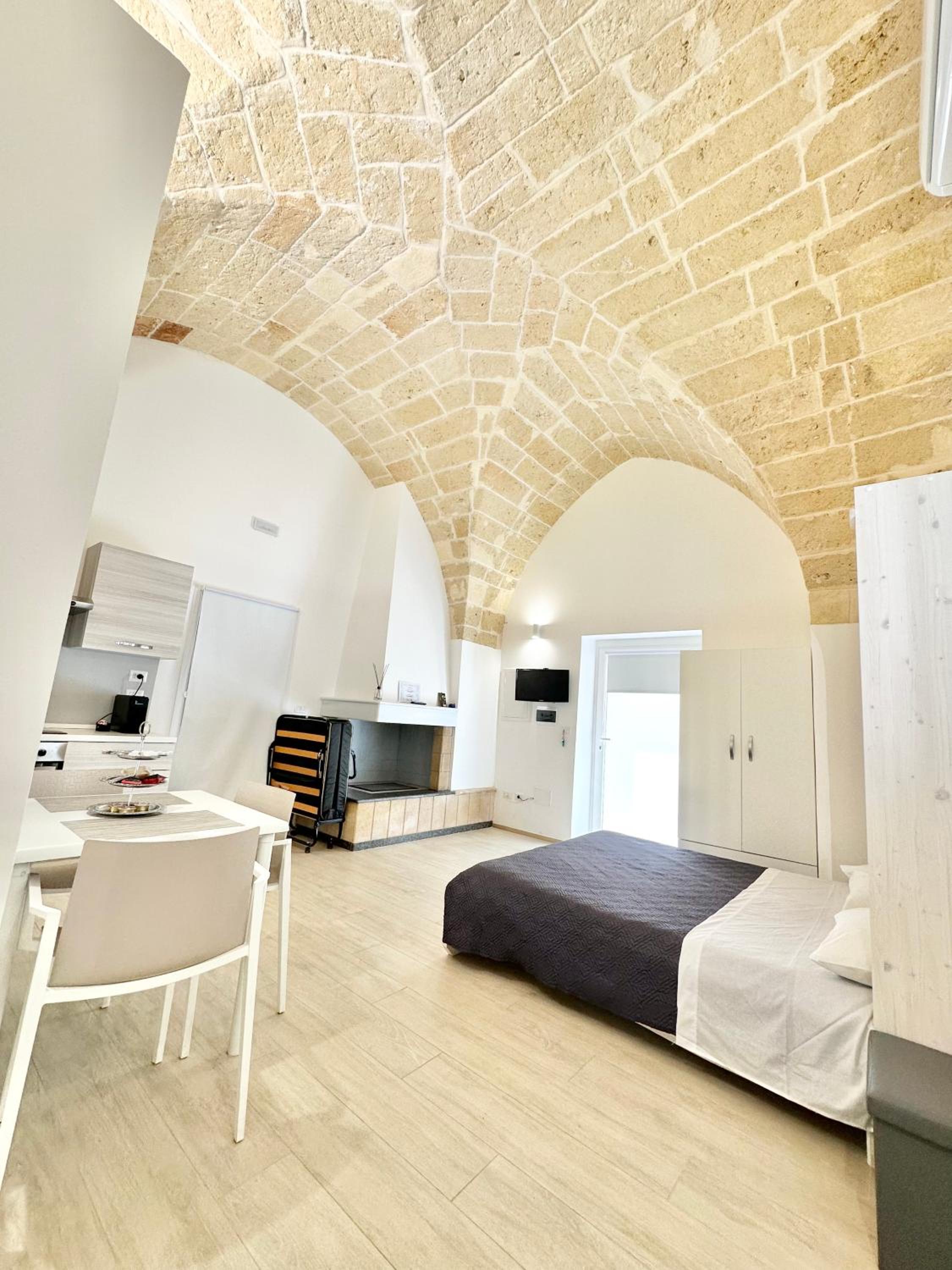 One-Bedroom House photo 1