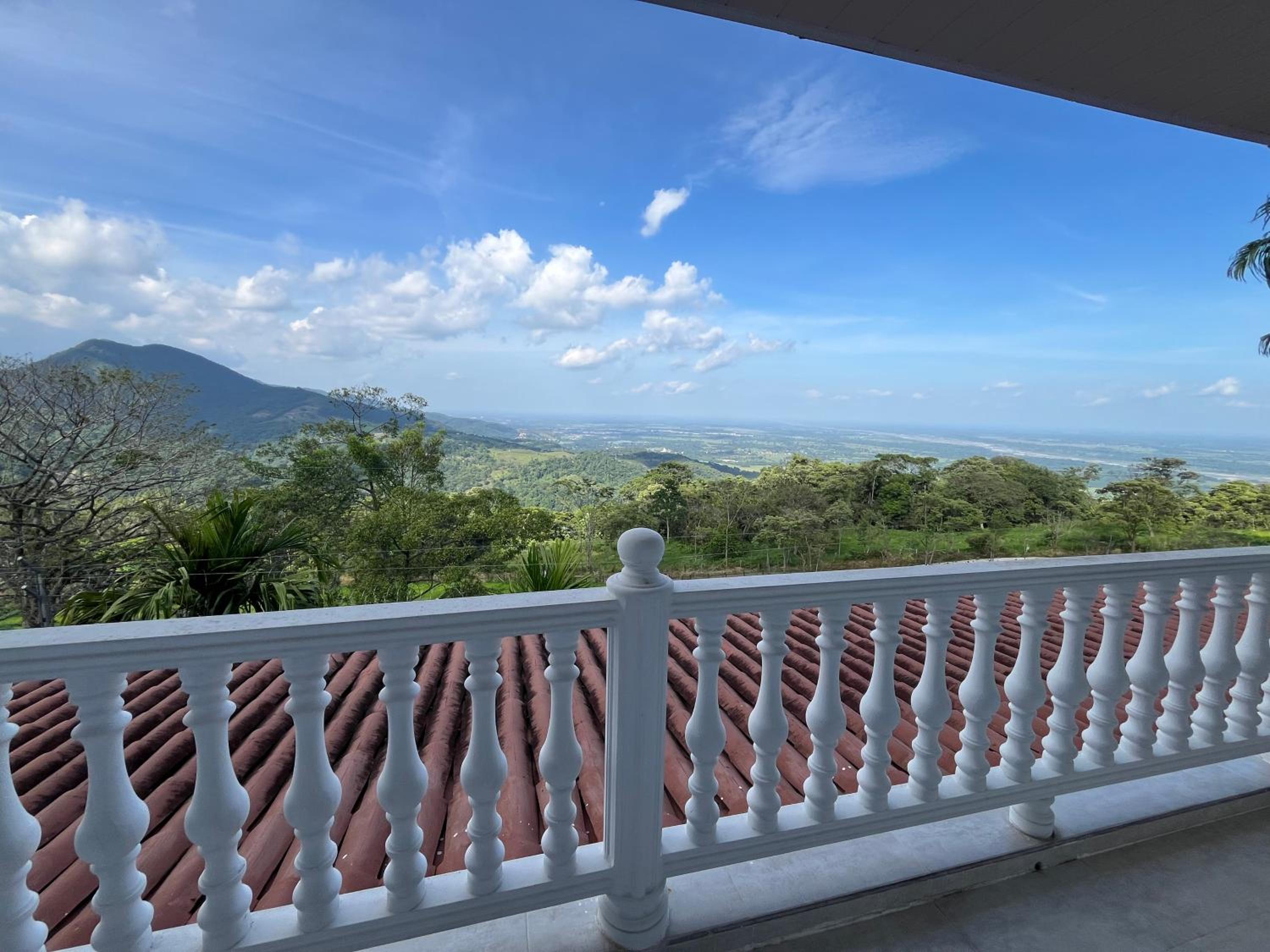 Family Room with Balcony photo 2