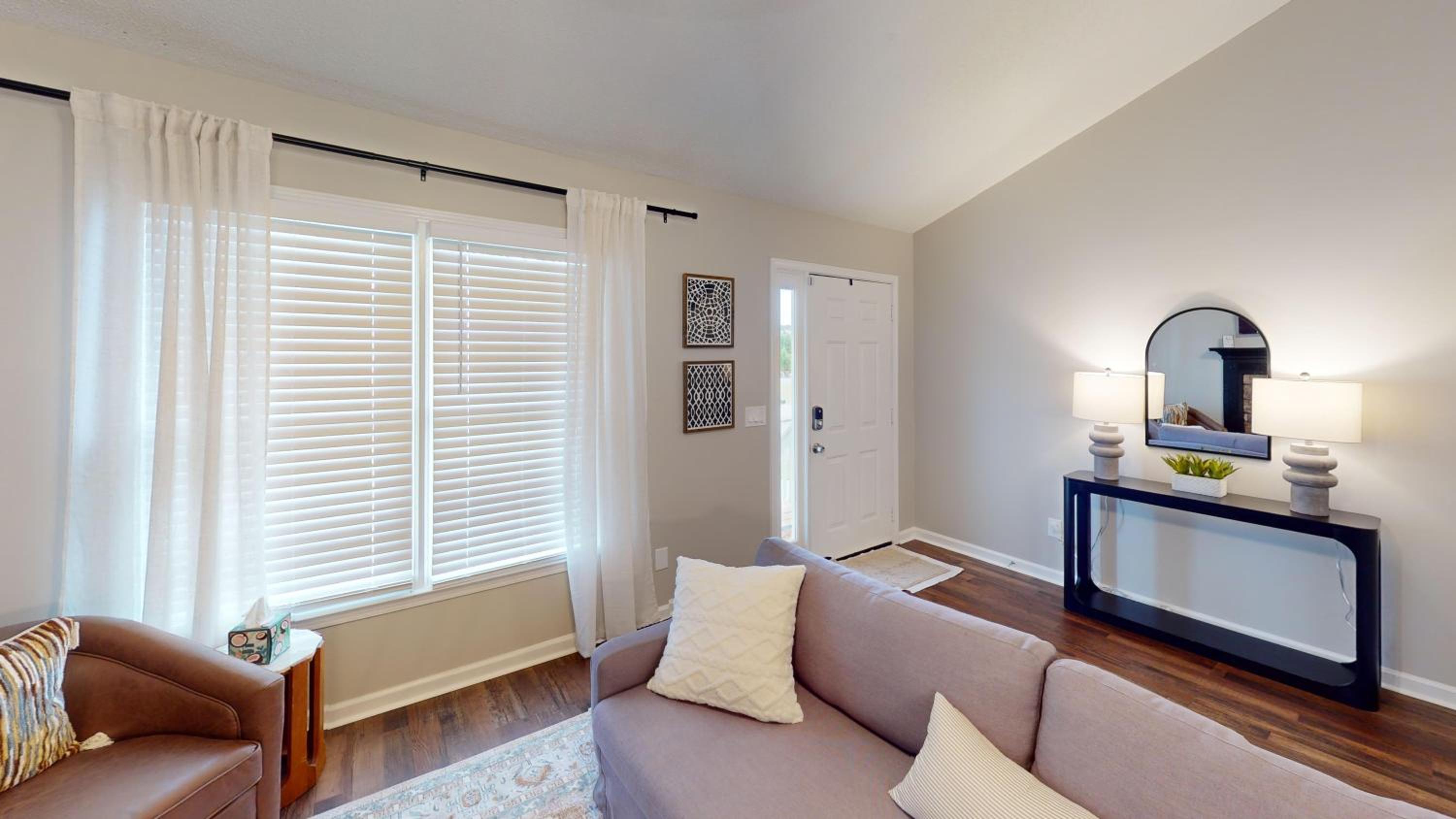Three-Bedroom House photo 2