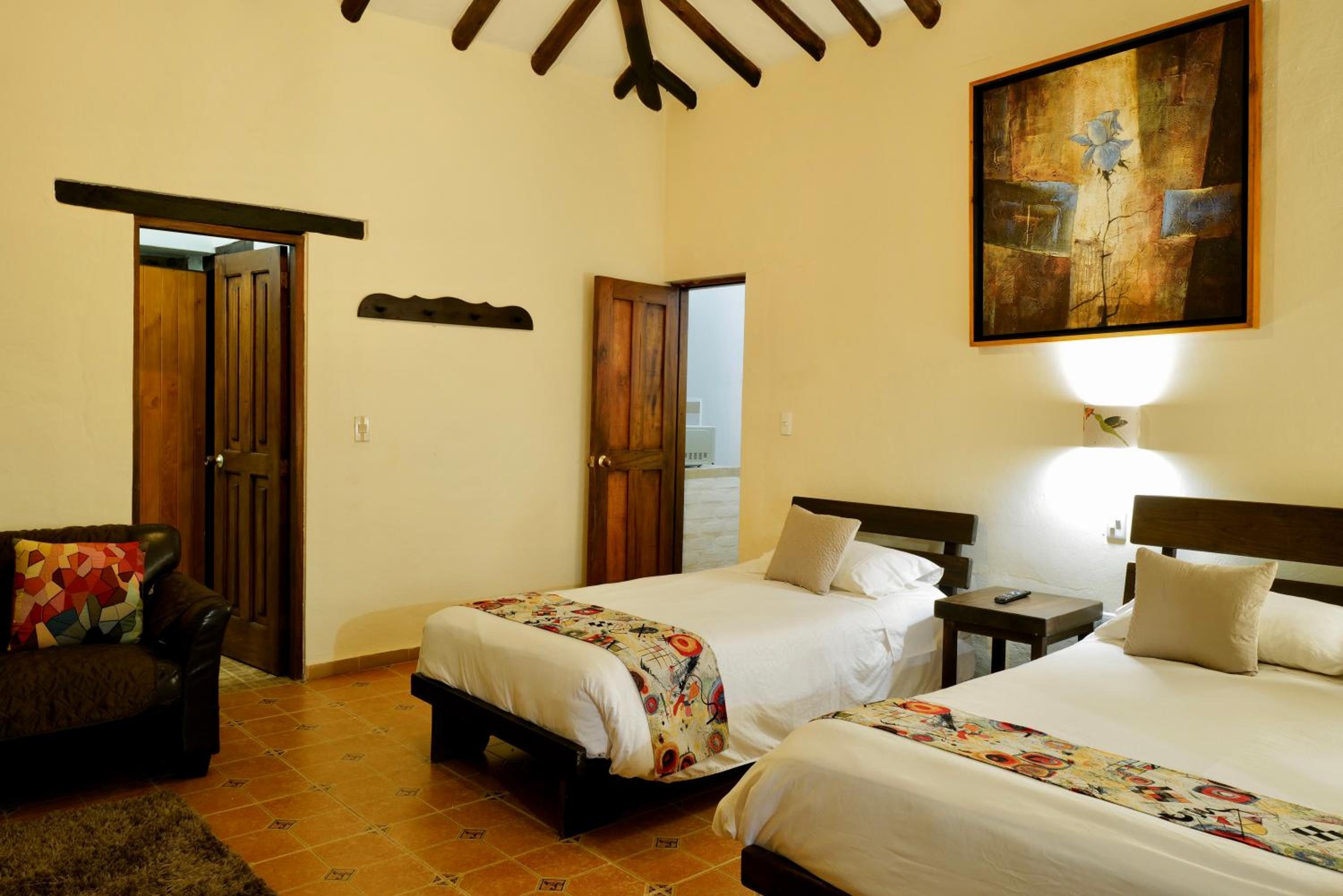 Basic Triple Room photo 1