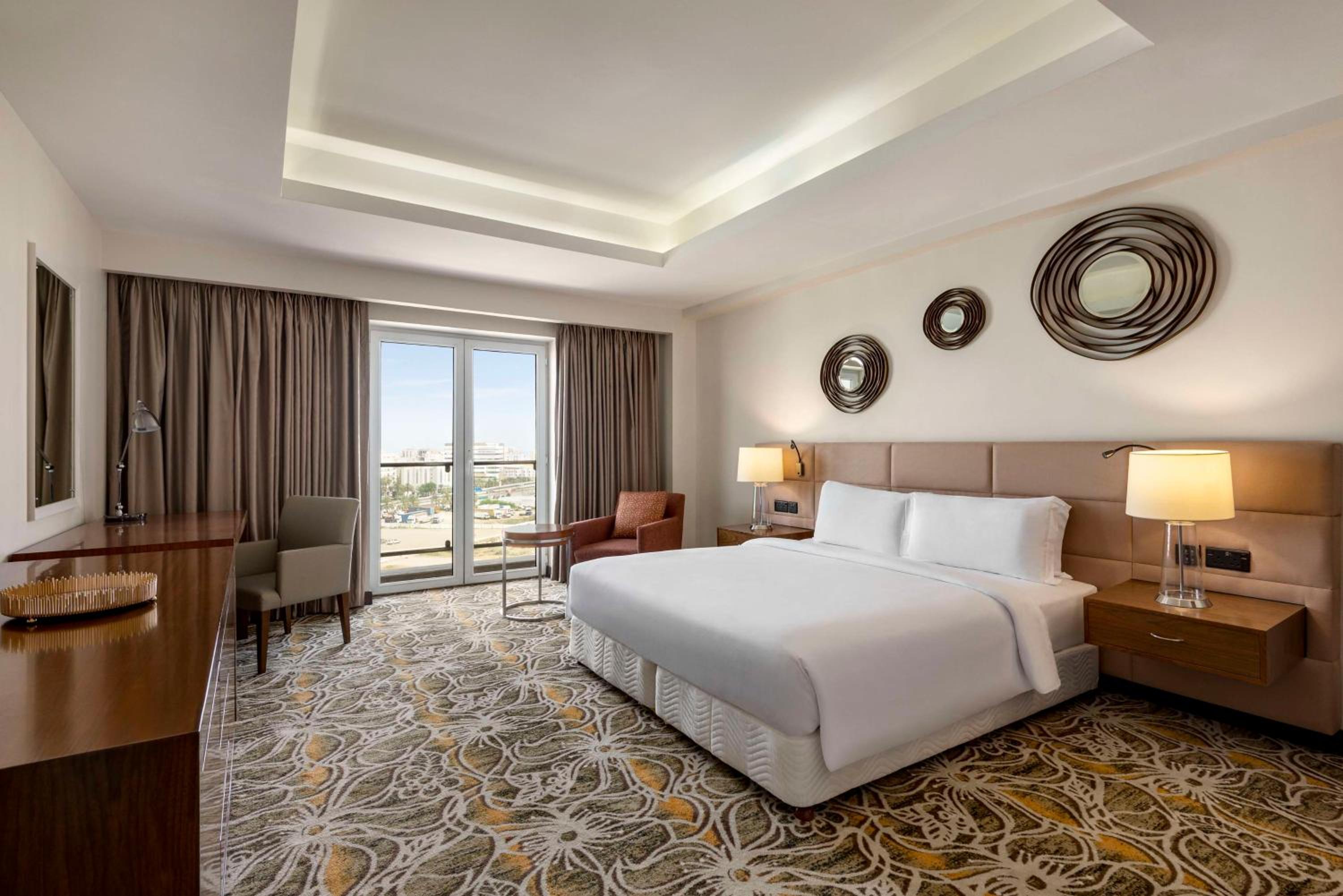 Royal Suite with Lounge Access - Photo 2