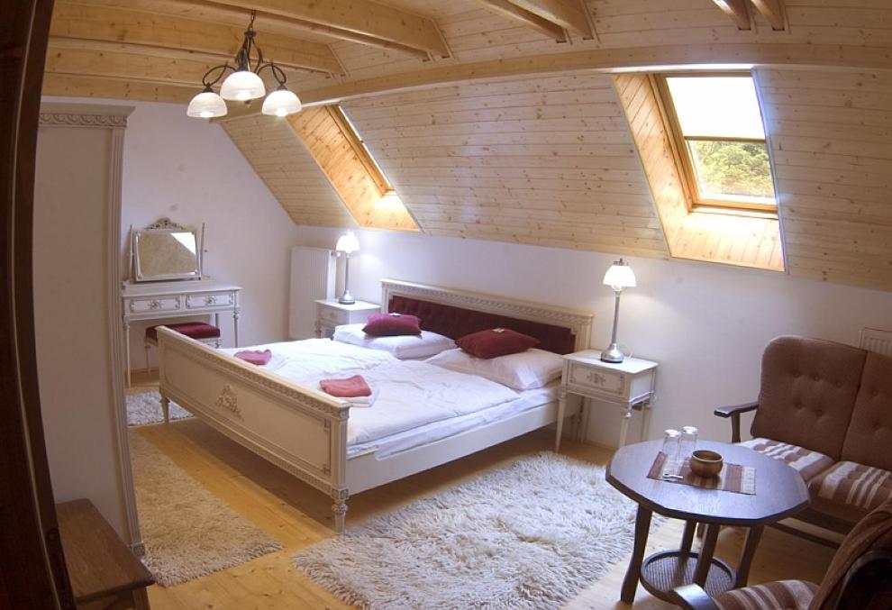 King Suite with Sofa Bed - Photo 2