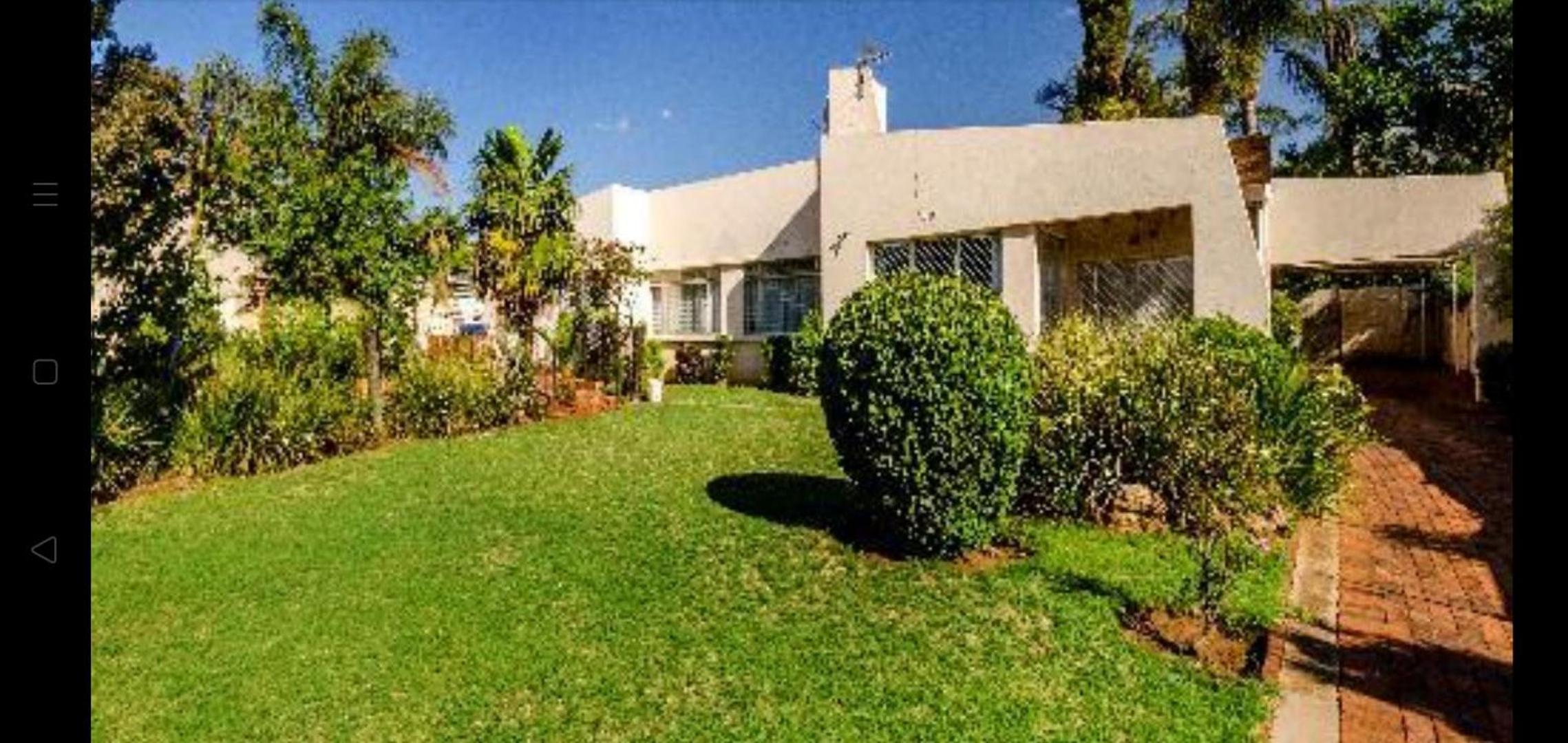 Two-Bedroom House photo 2