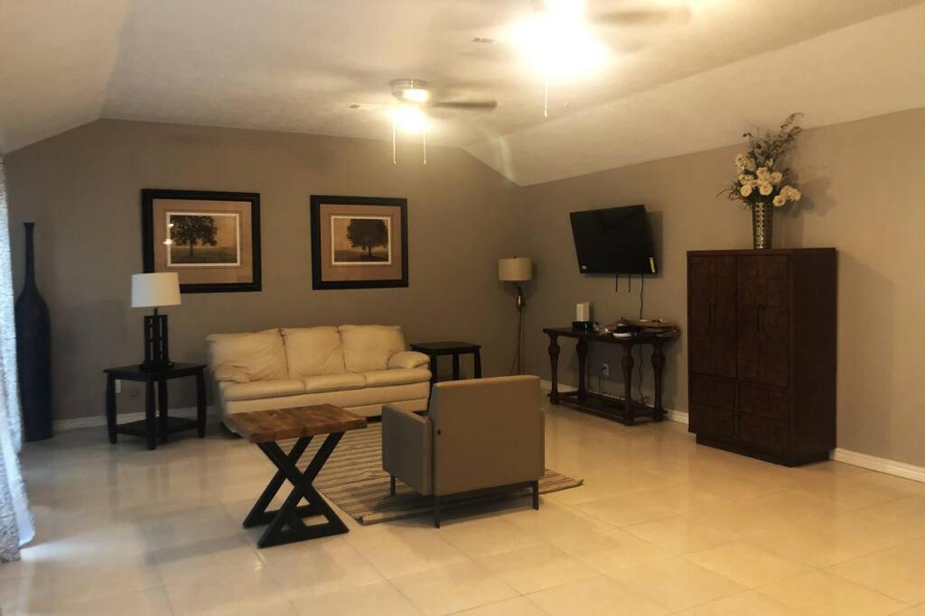 Three-Bedroom House photo 1