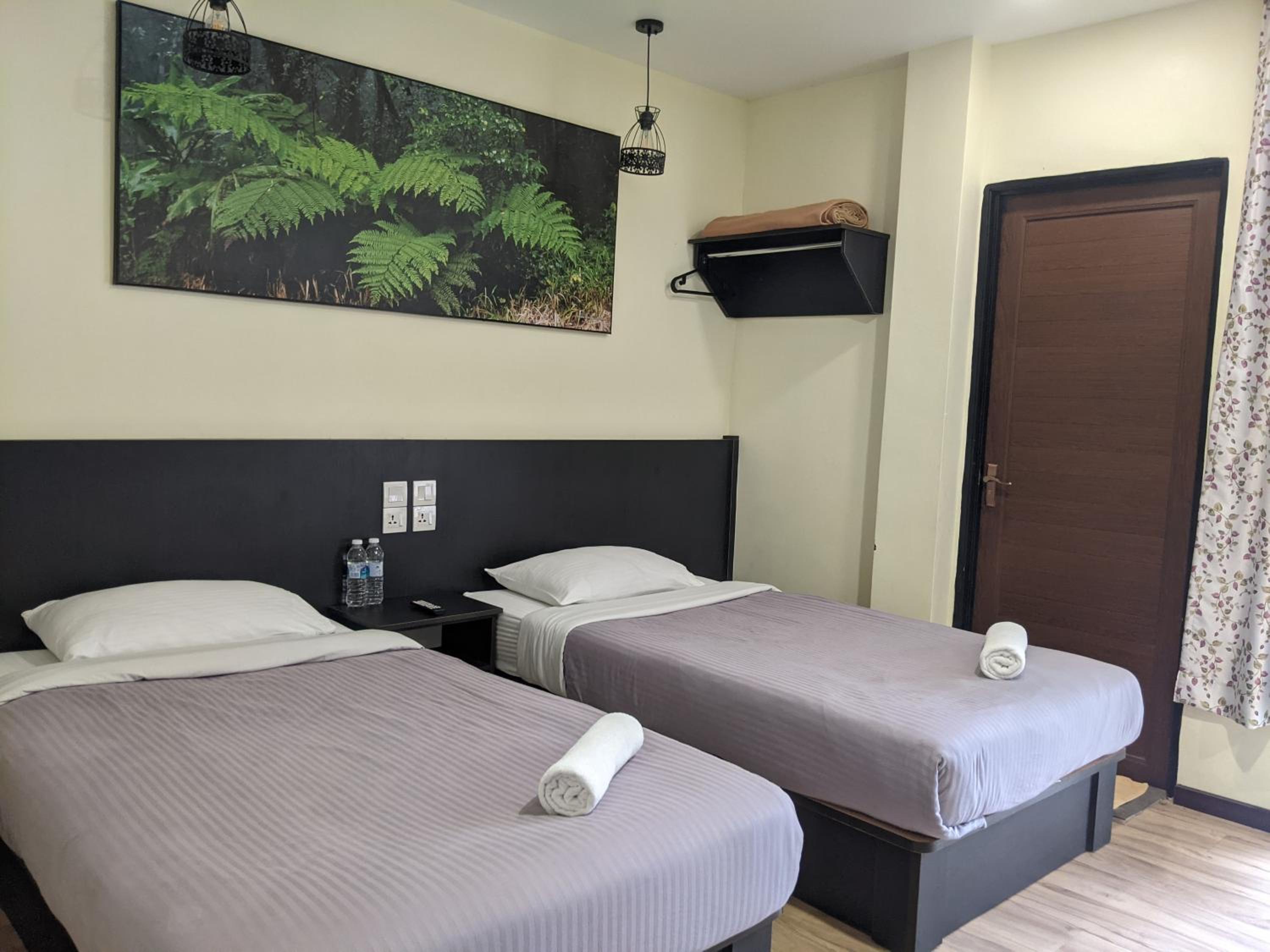 Twin Room with Bathroom