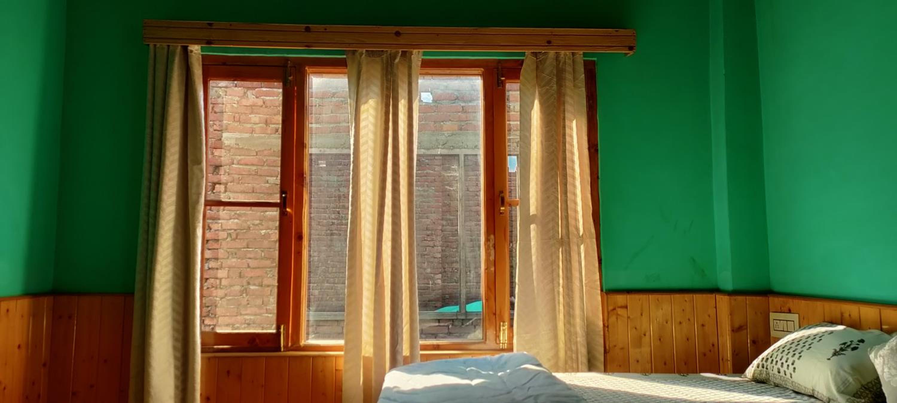 Budget Double Room photo 3