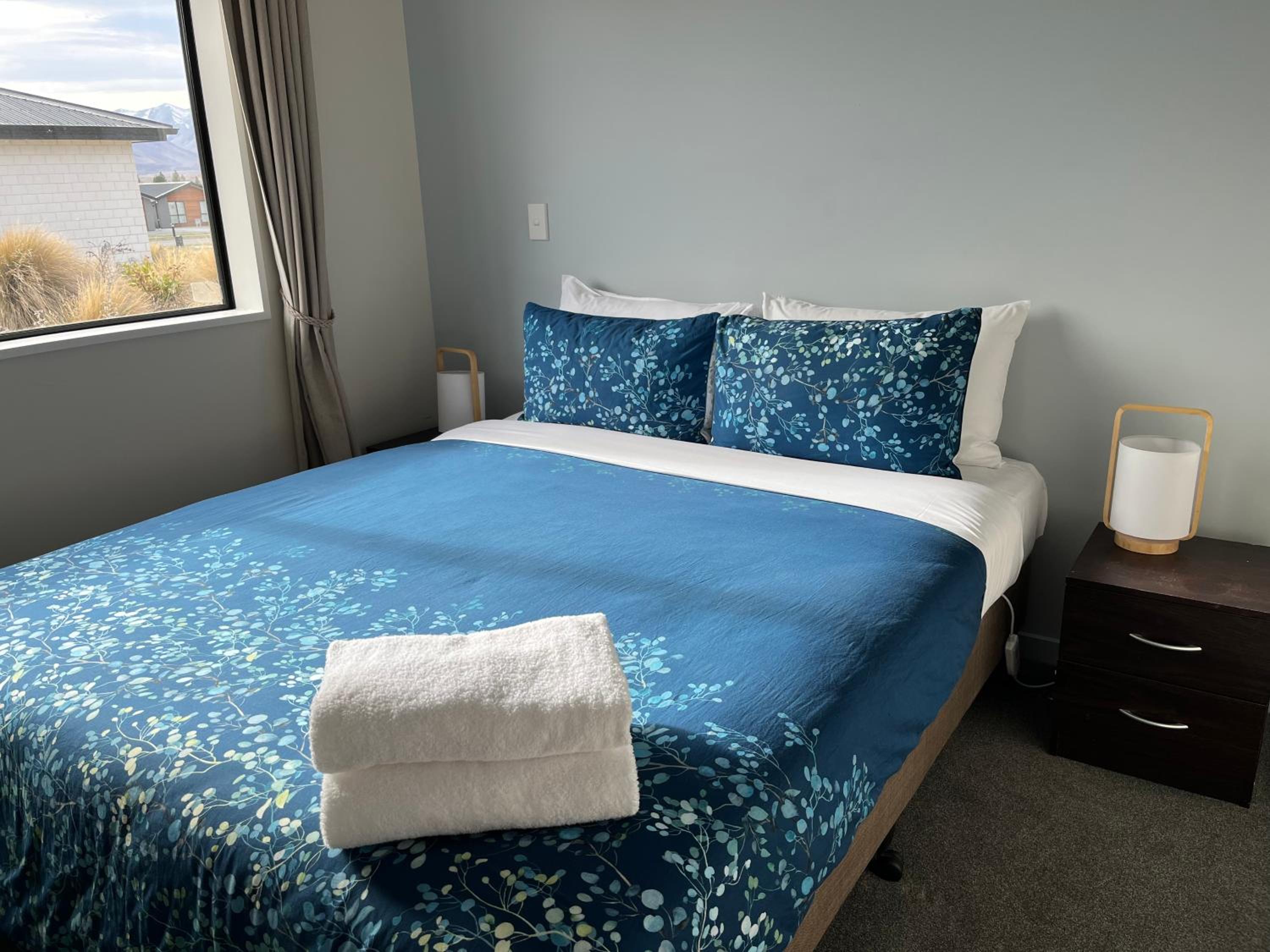 Three-Bedroom Apartment - Photo 4