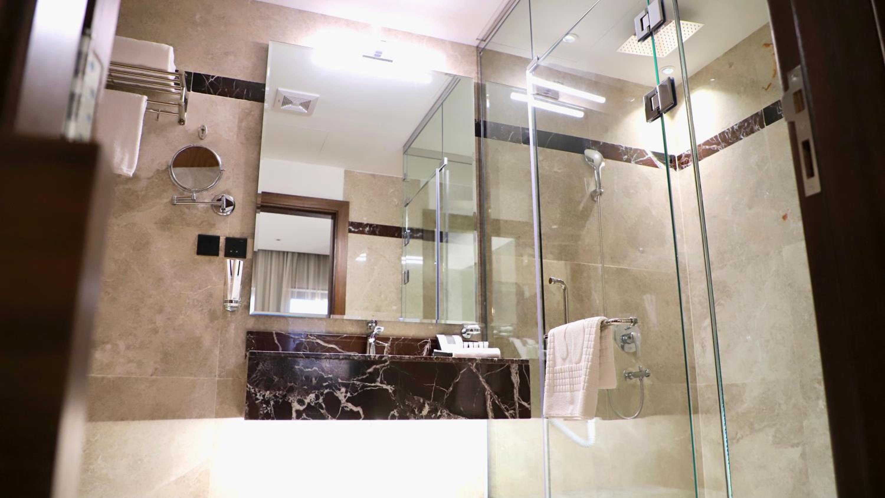Junior Suite - Photo 3