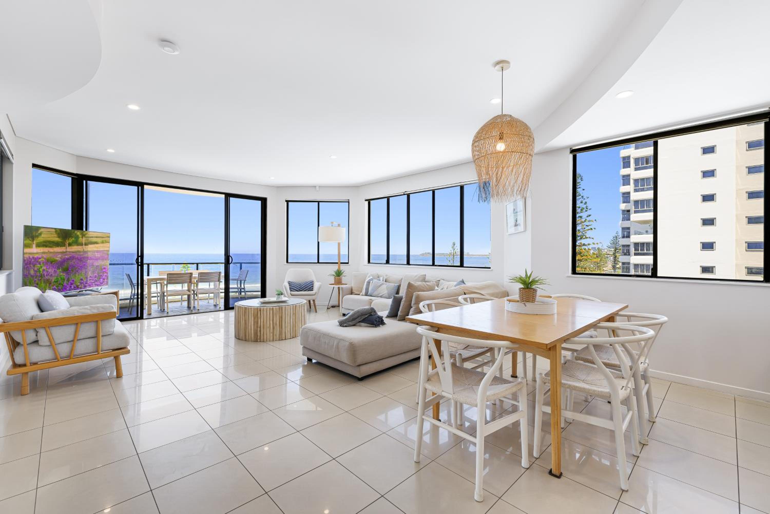 3 Bedroom Penthouse, Private Rooftop photo 2
