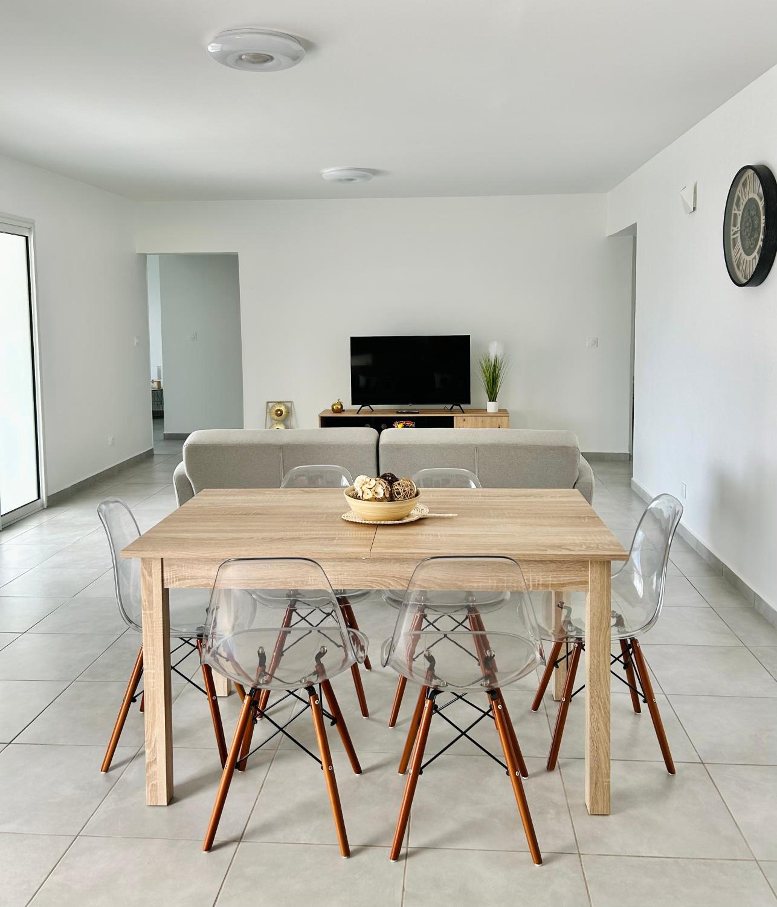 Three-Bedroom Villa photo 2