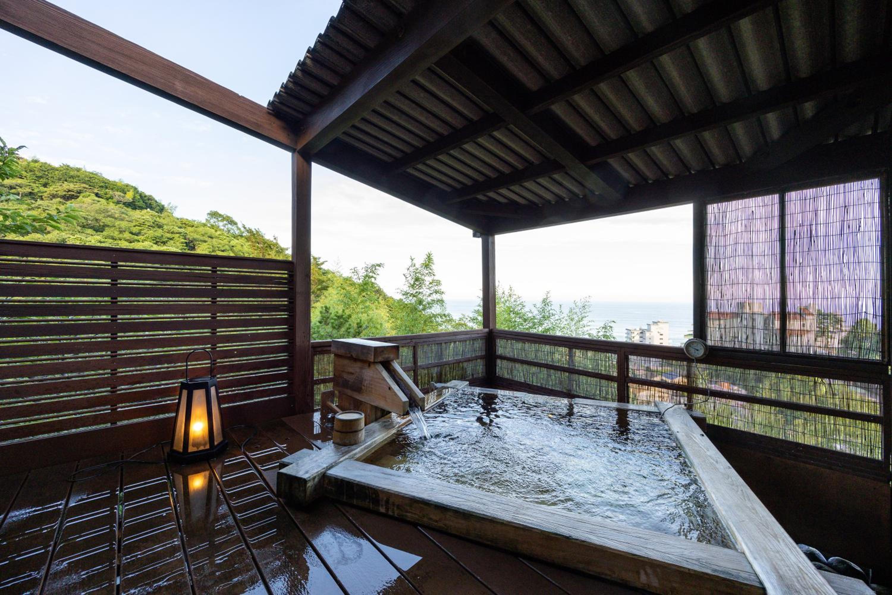 Twin Room with Private External Bathroom photo 2