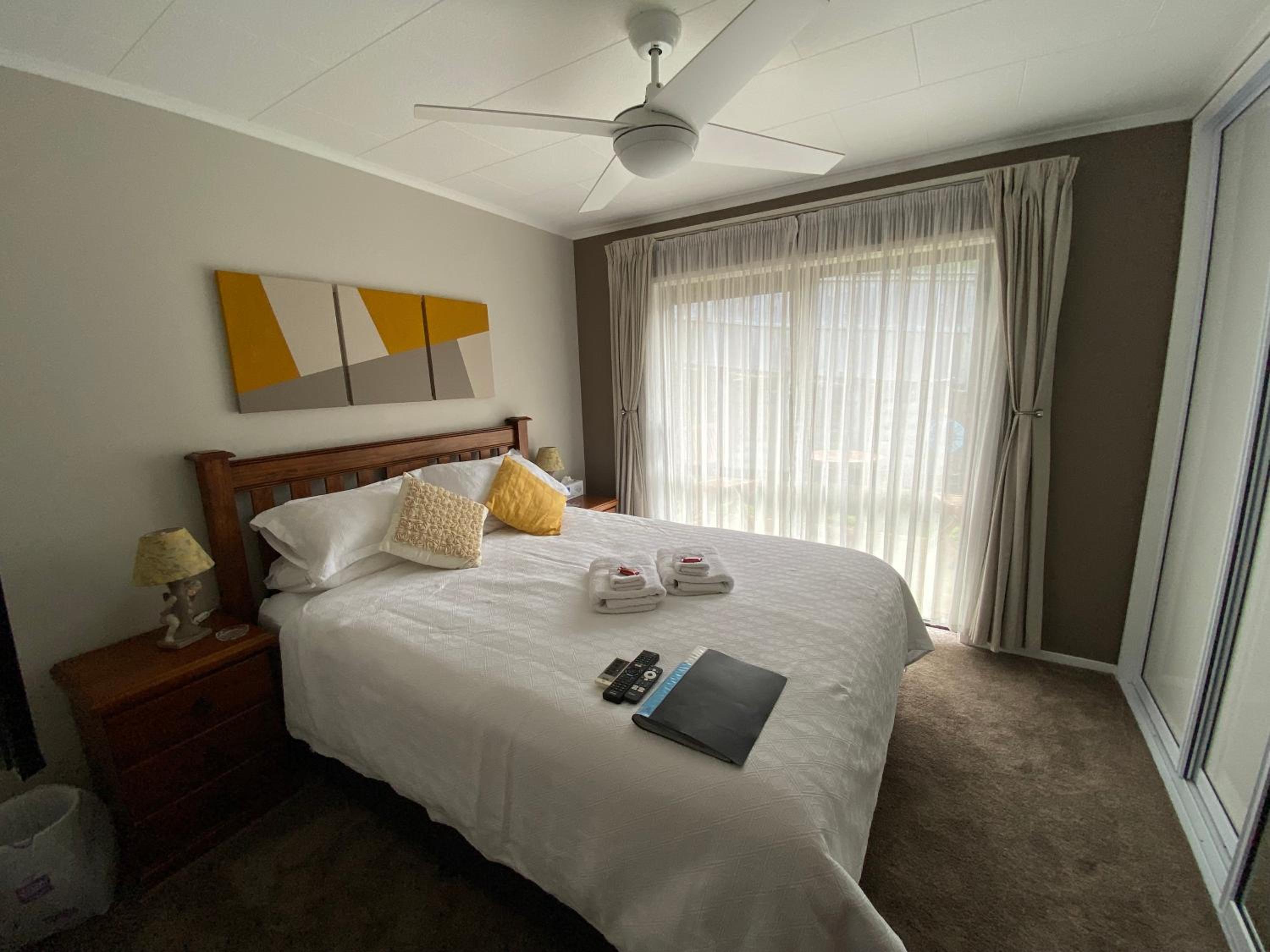 Queen Room photo 3