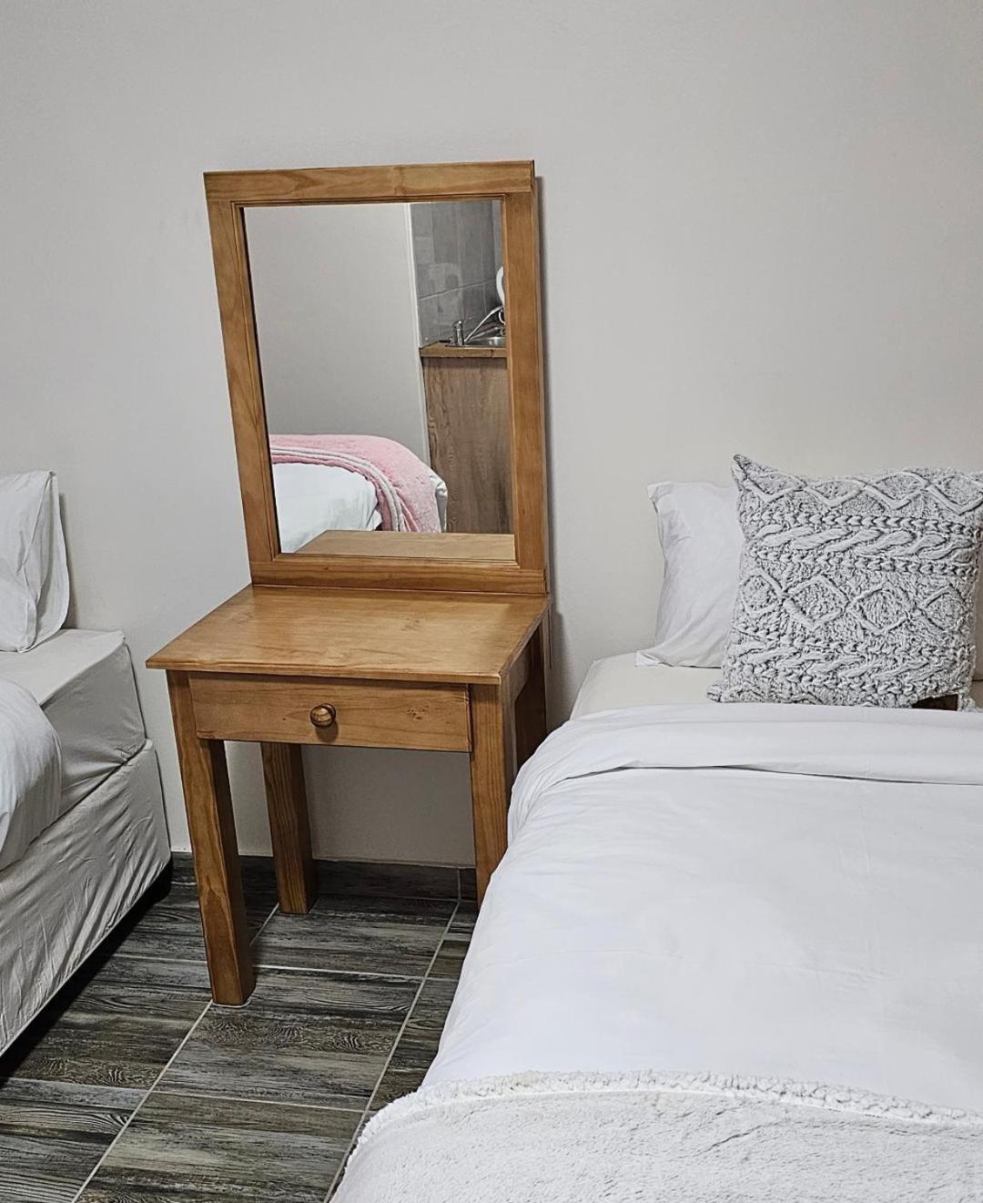 Deluxe Double Room with Two Double Beds photo 1