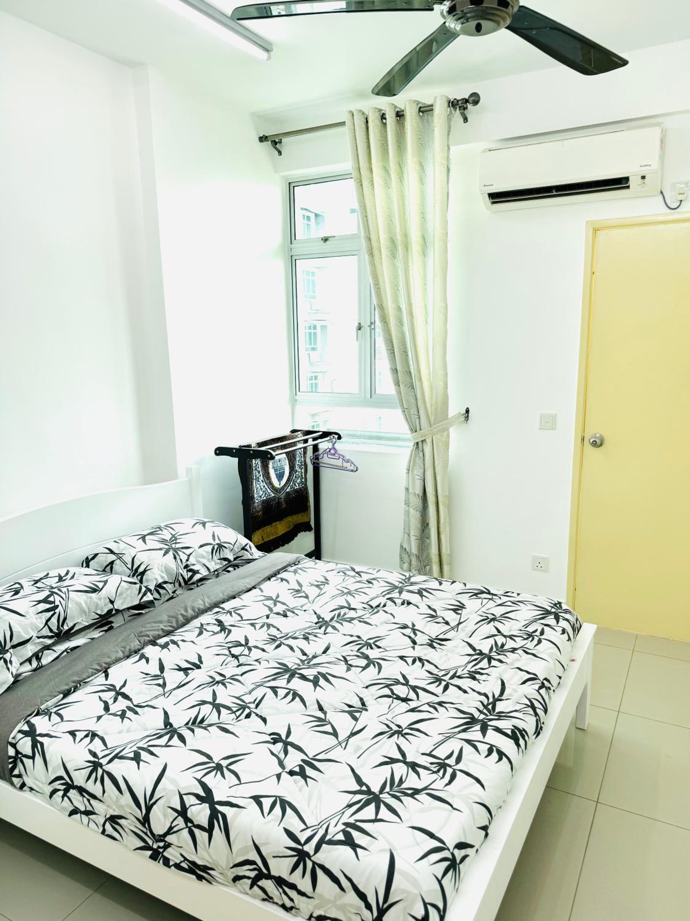 Three-Bedroom Apartment photo 3
