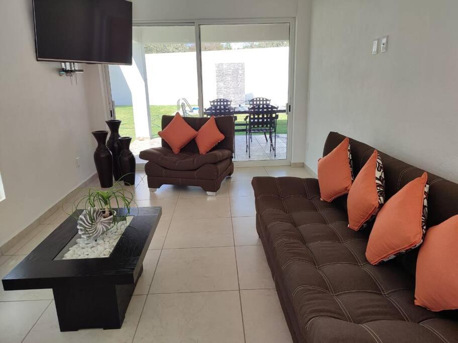 Four-Bedroom House photo 1