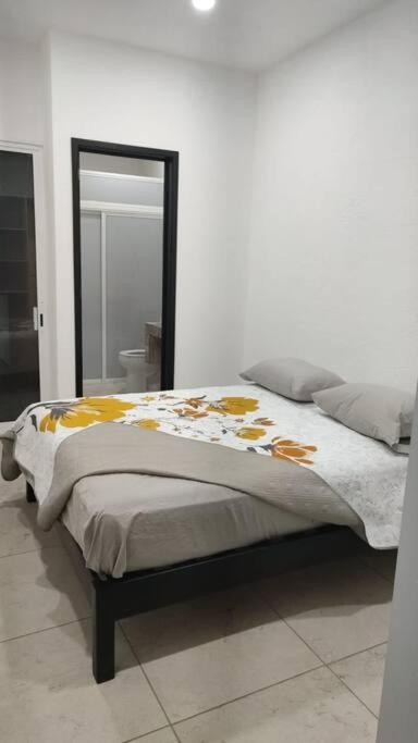 Four-Bedroom House photo 2