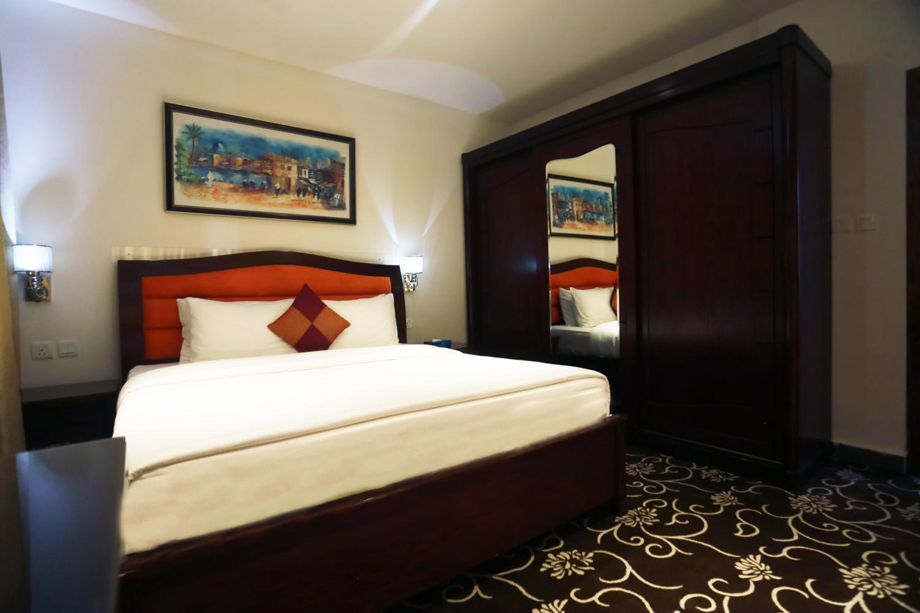 Royal Suite with Balcony