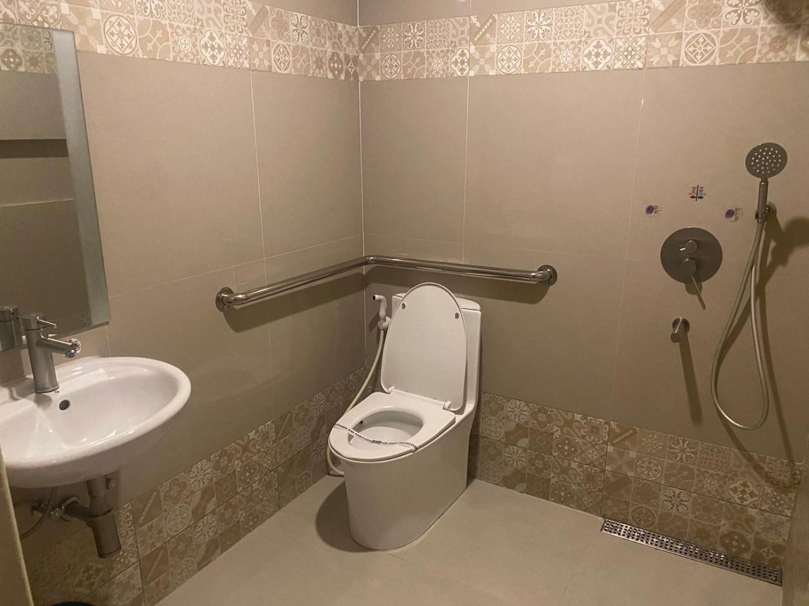 Executive Room - Photo 4