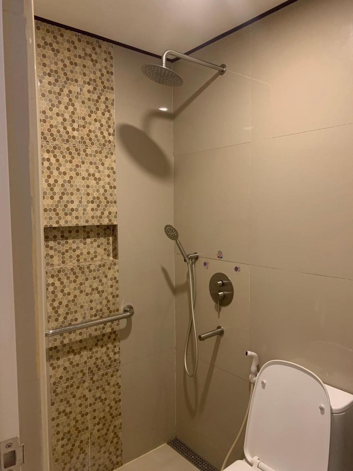 Deluxe Room - Photo 5