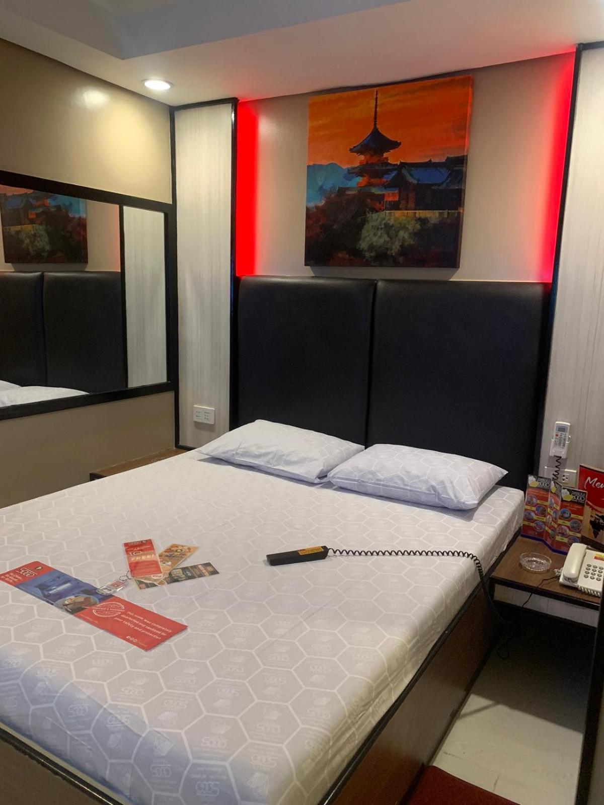Deluxe Room - Photo 2