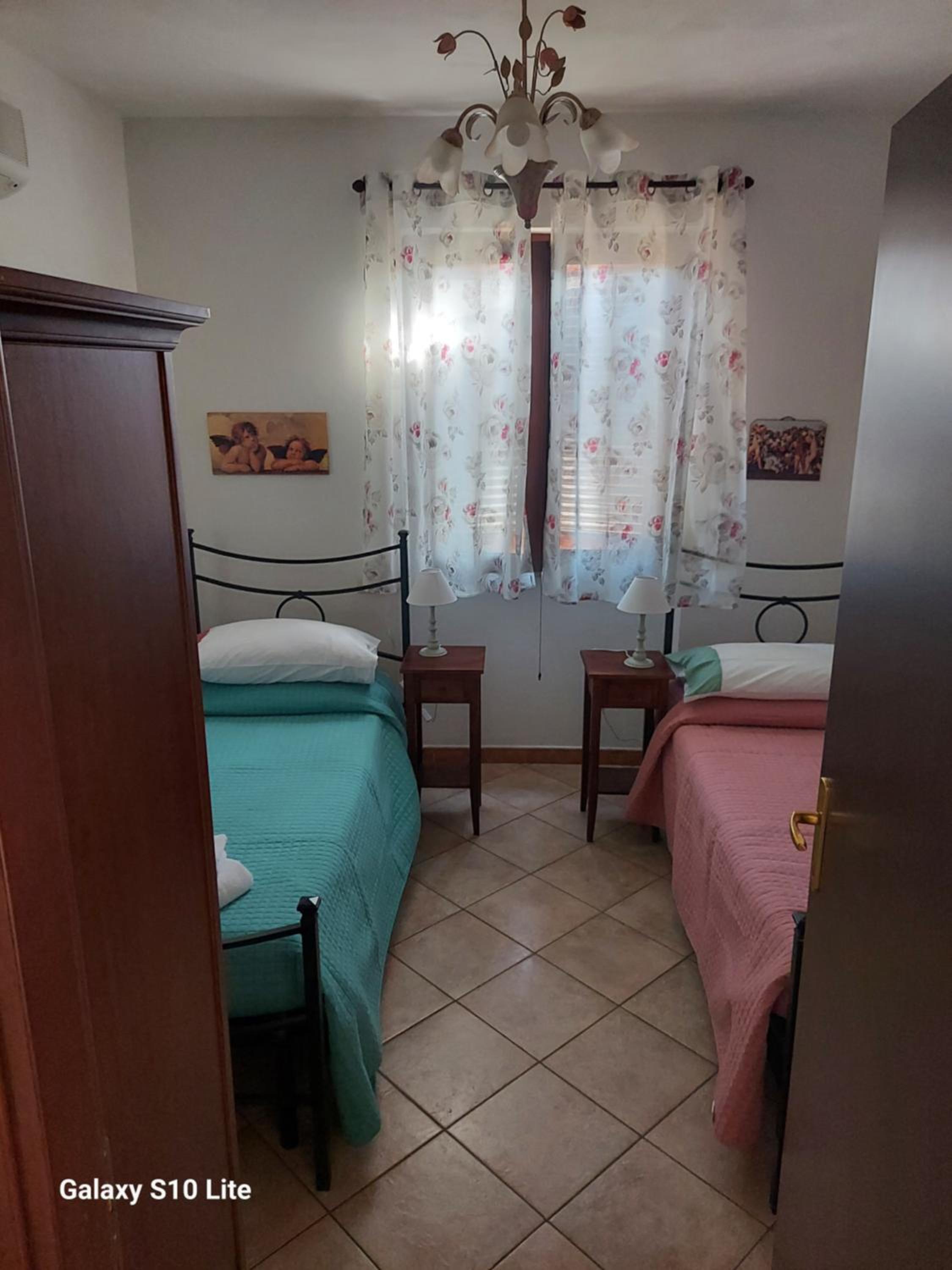 Two-Bedroom Apartment with Garden View photo 2