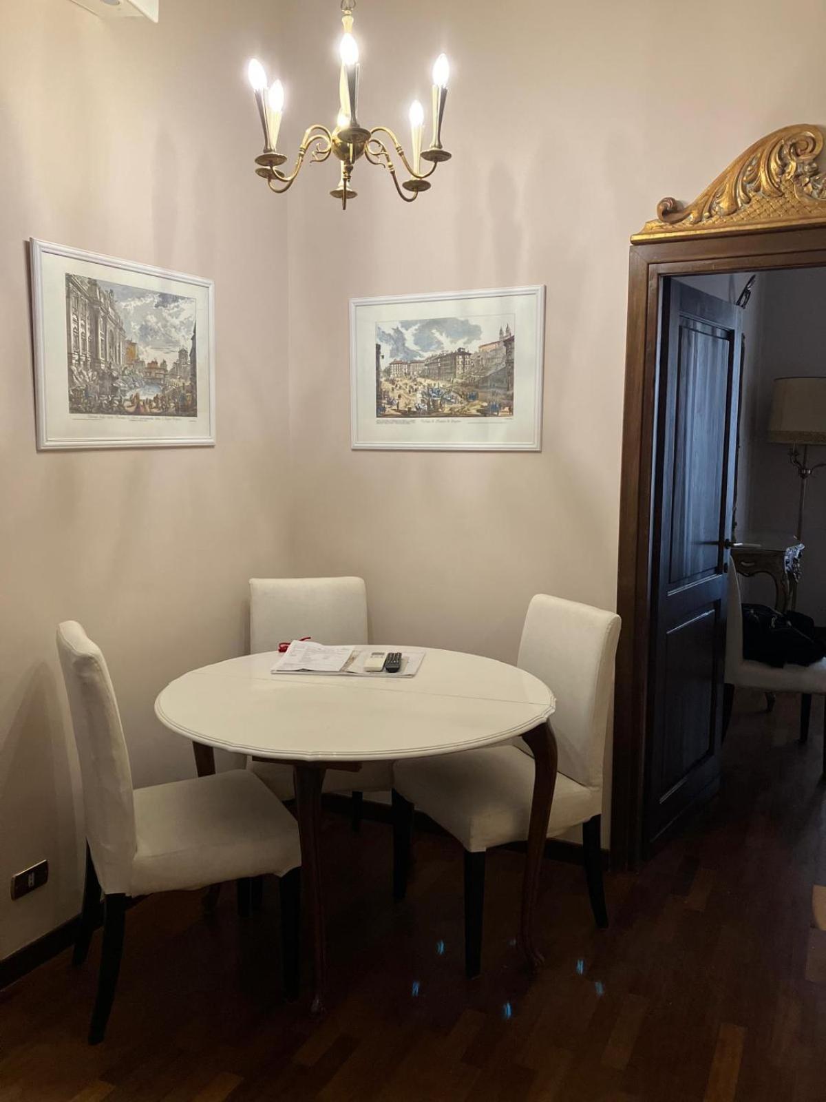 Deluxe Apartment photo 2