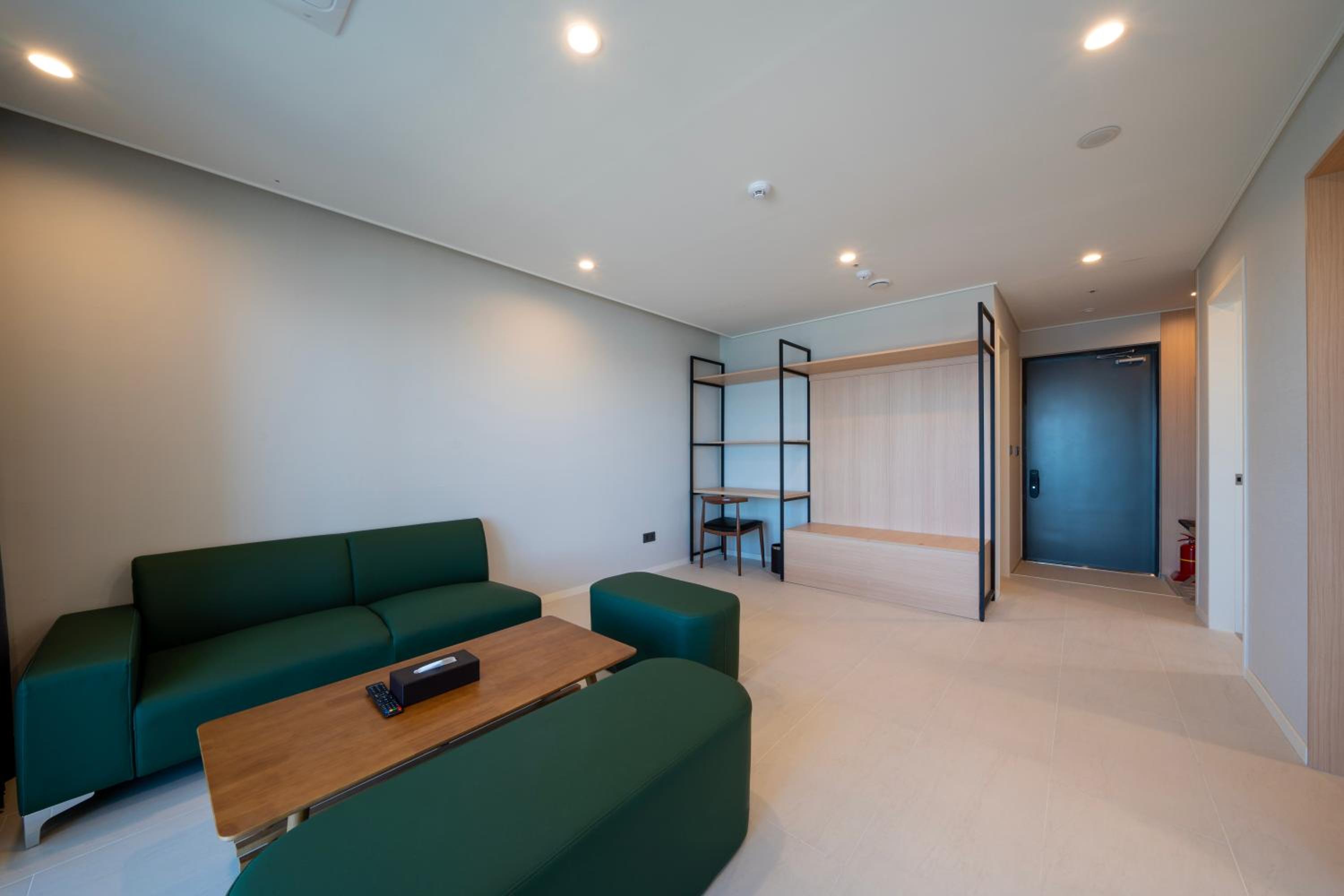Two Room Superior Family - No View/Lower Floor - Photo 1