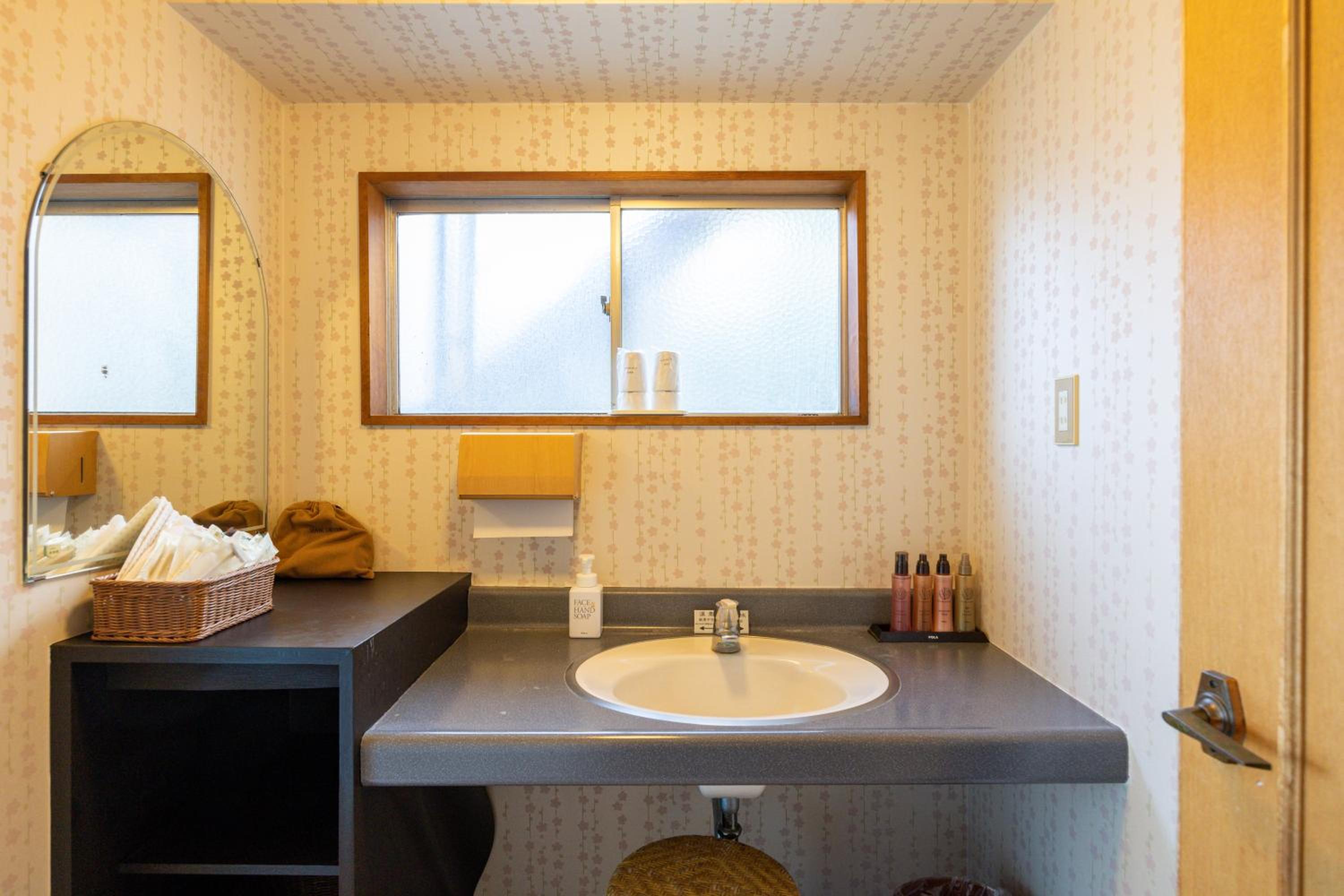 Japanese-Style Room photo 2