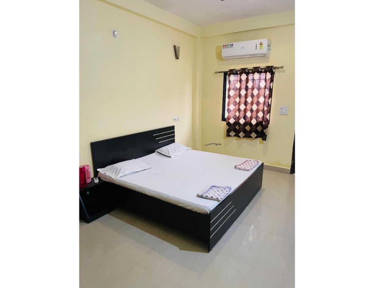 Budget Single Room photo 3