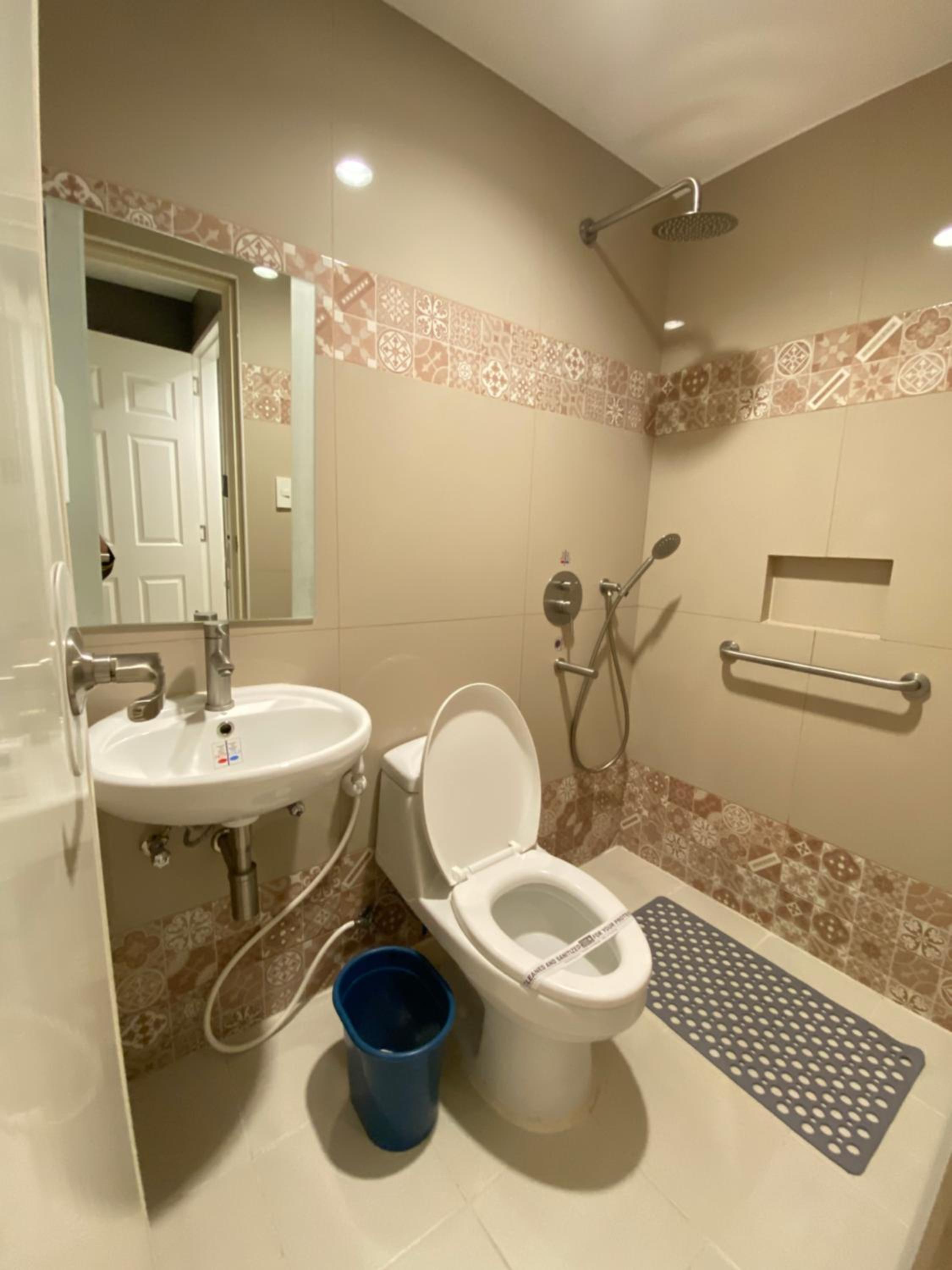 Executive Room - Photo 2